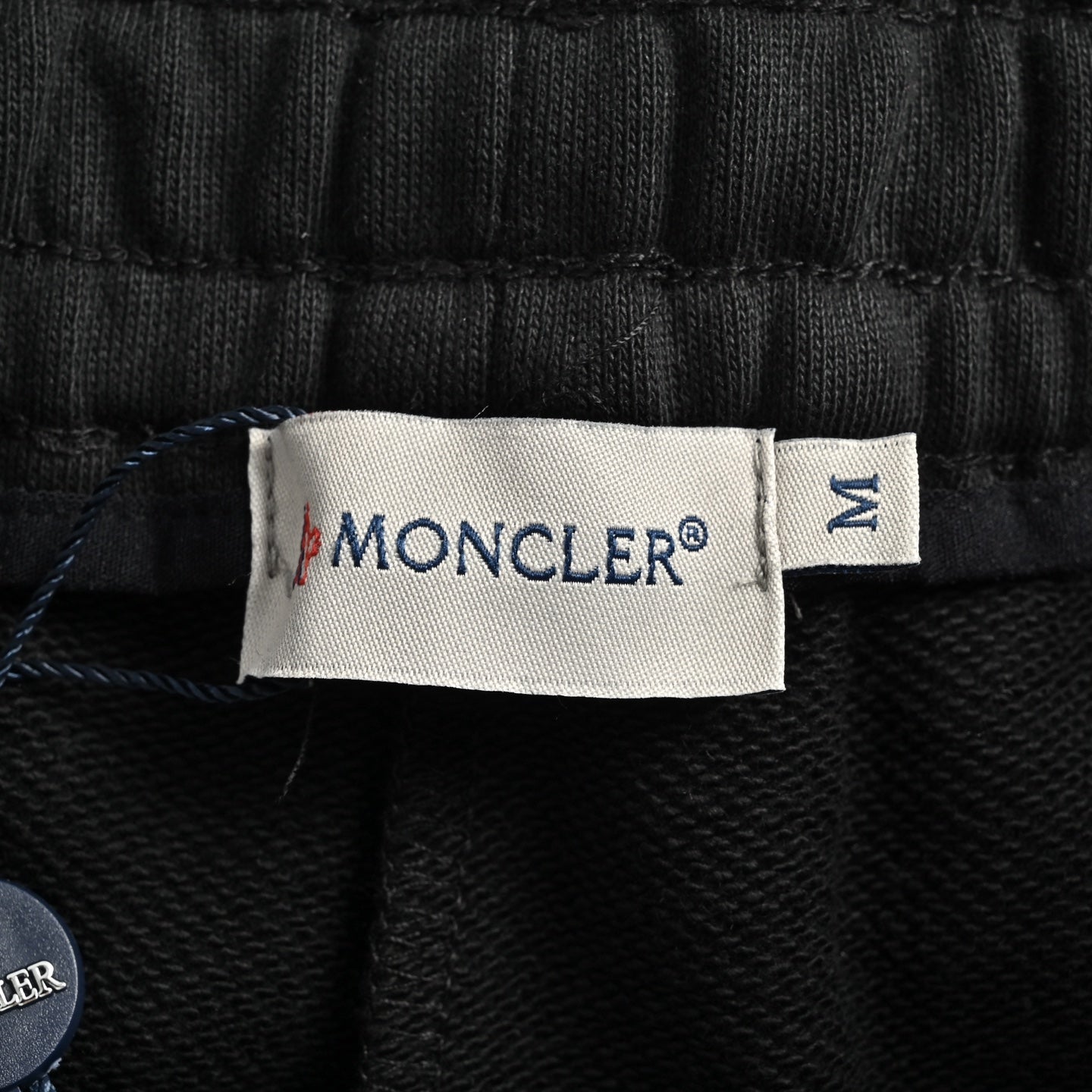 MO 25 Logo Embroidered Shorts
