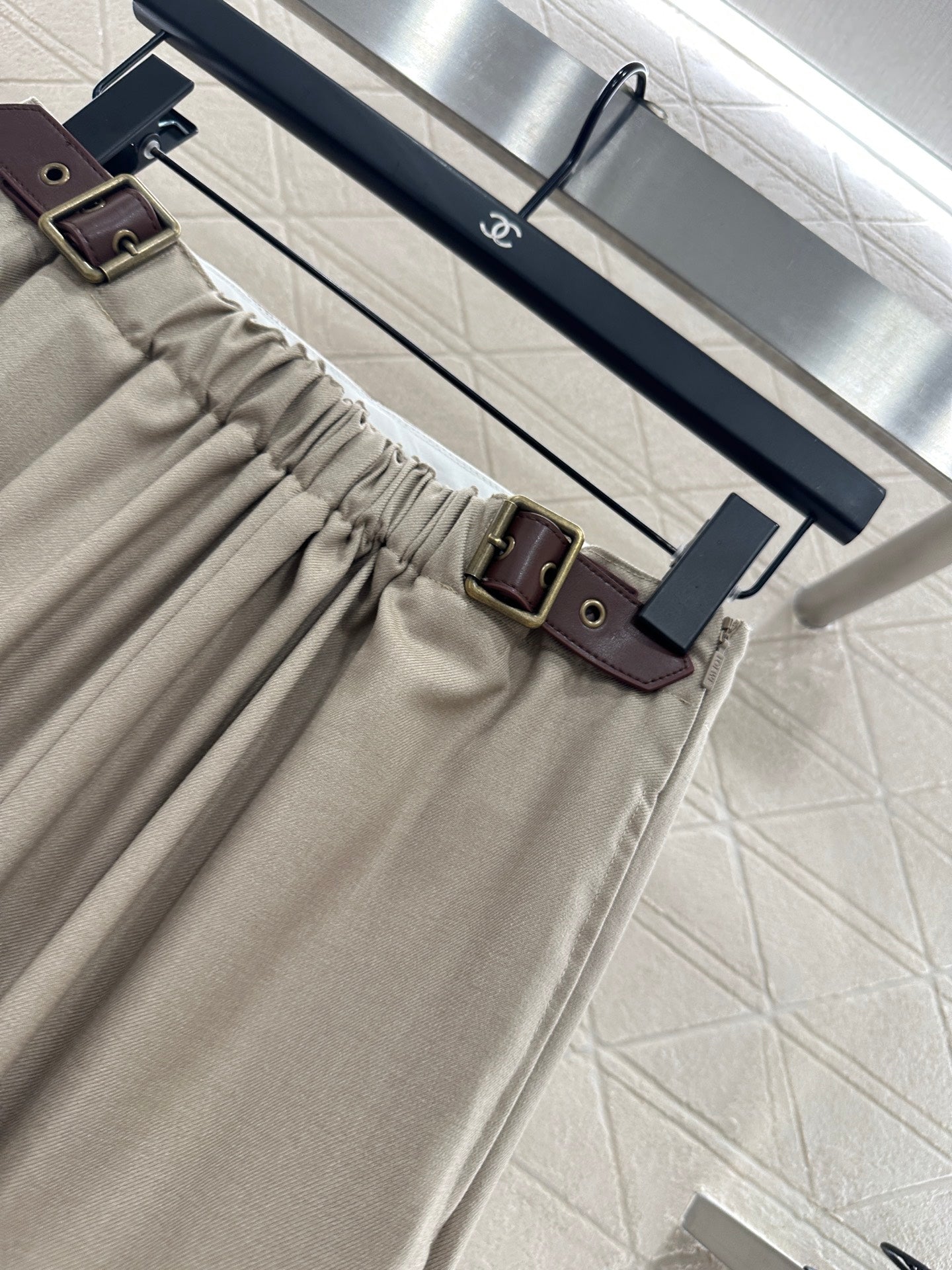 25fw Elastic pleated pants