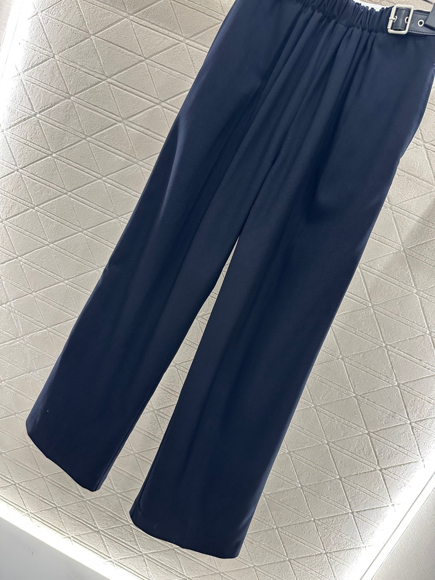 25fw Elastic pleated pants