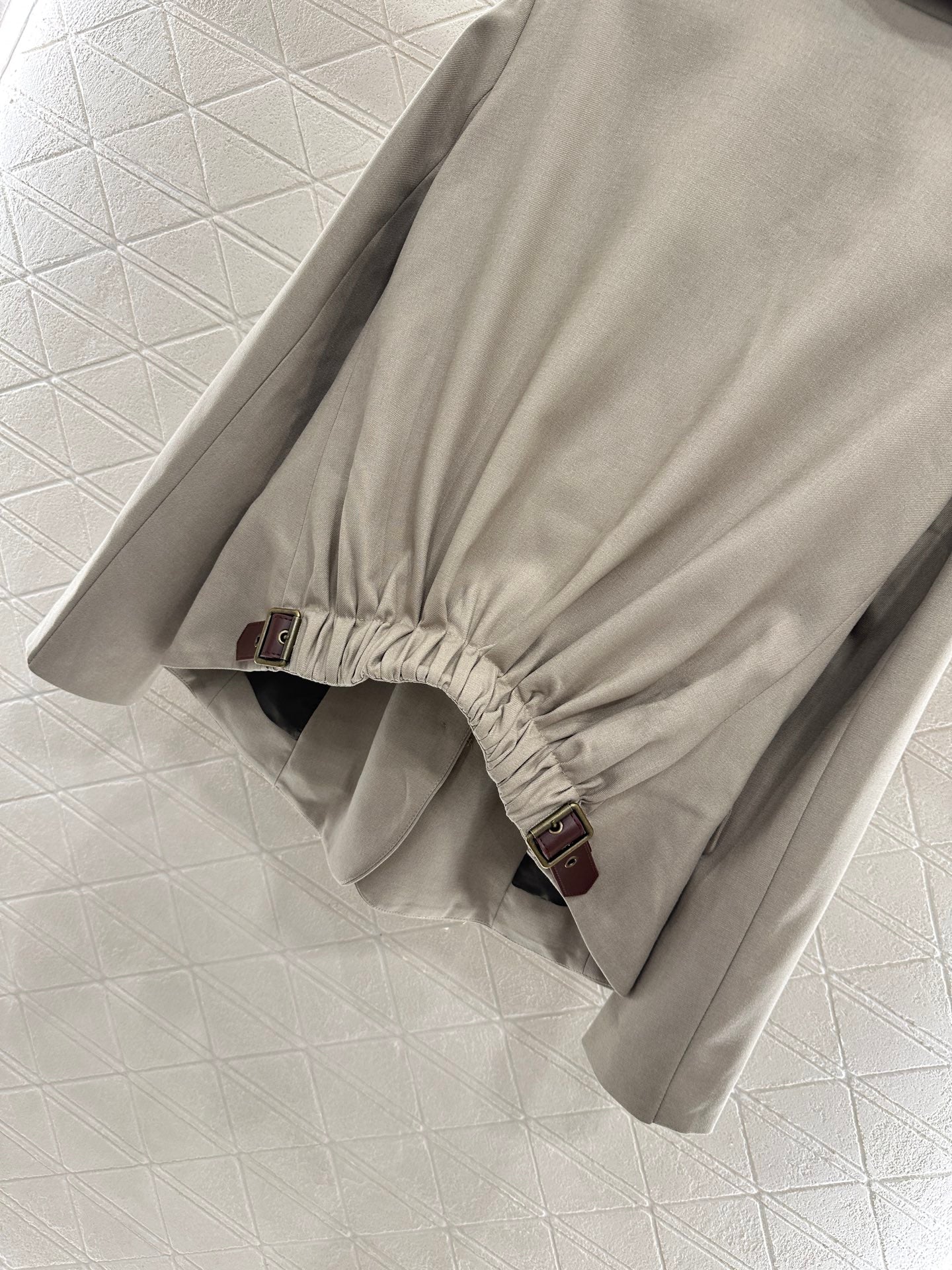 25fw Elastic pleated suit jacket