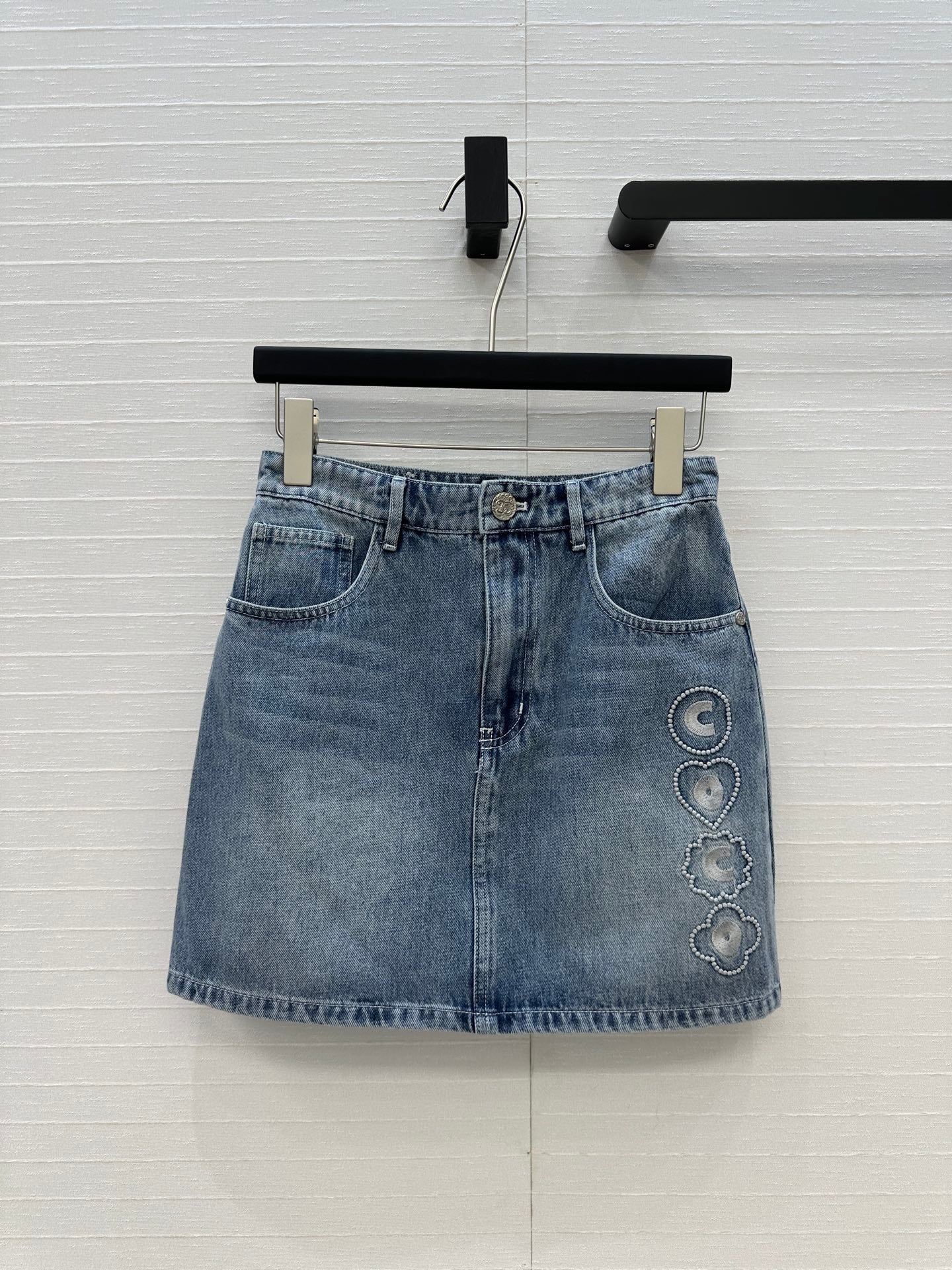 25 New Embroidered Denim Short Skirt