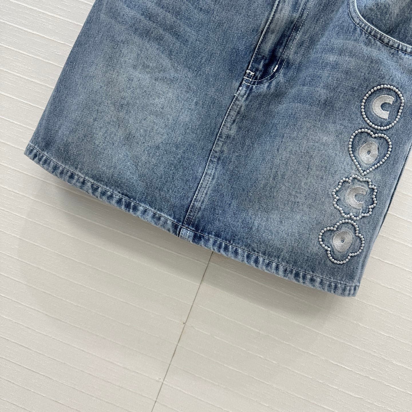 25 New Embroidered Denim Short Skirt