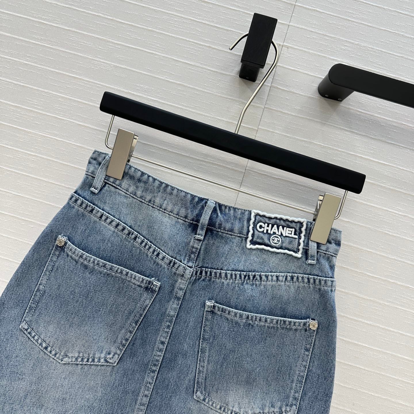 25 New Embroidered Denim Short Skirt