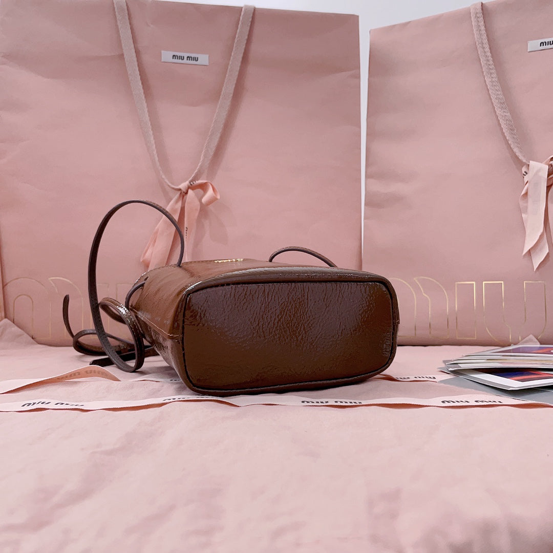 M 25 New mini bucket bag