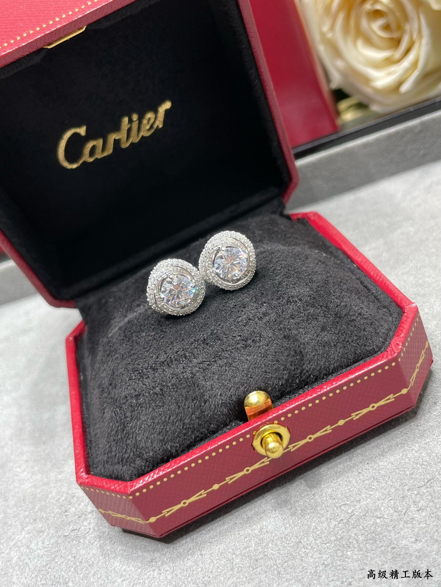 New twist earrings