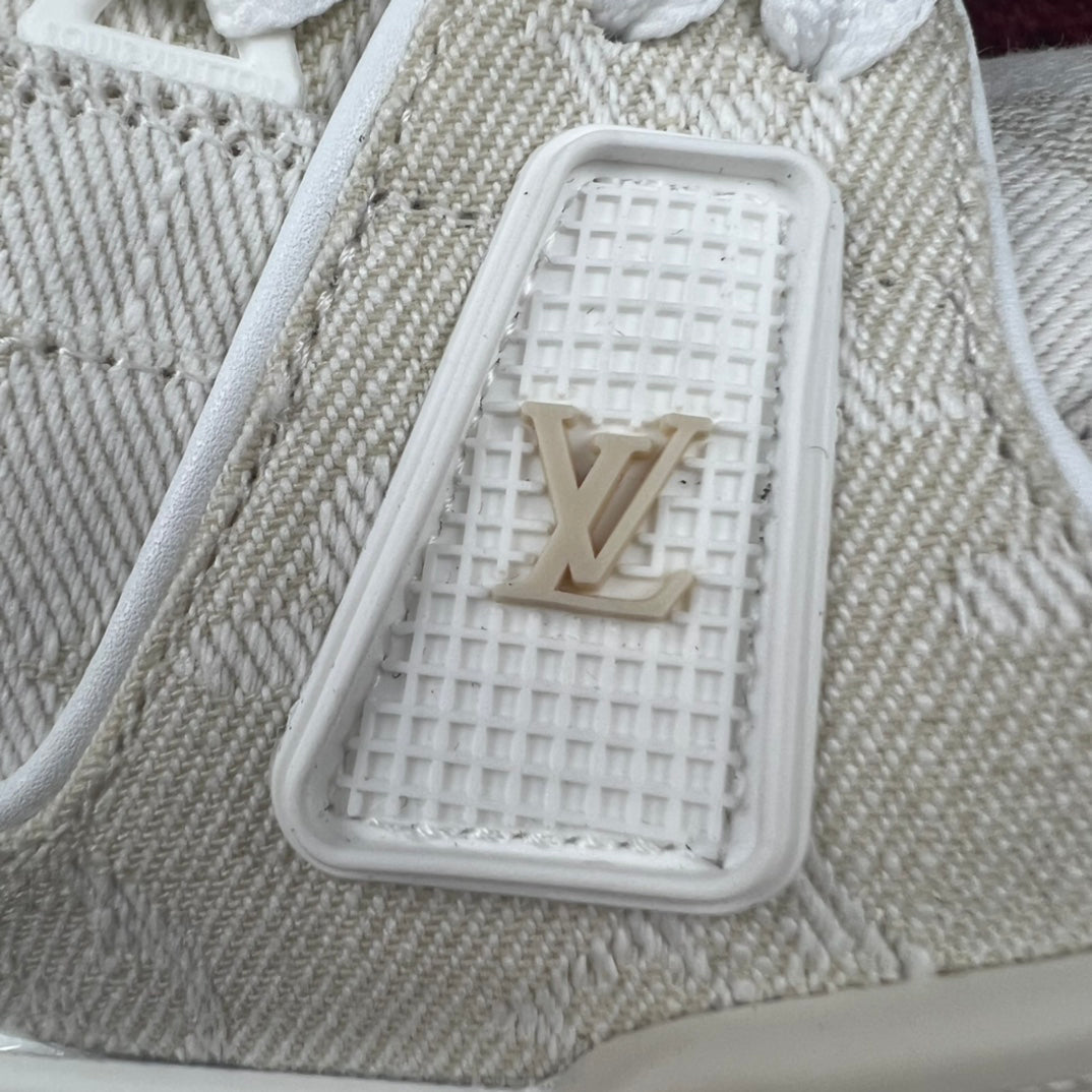 L Couple Classic Basketball Board Shoes