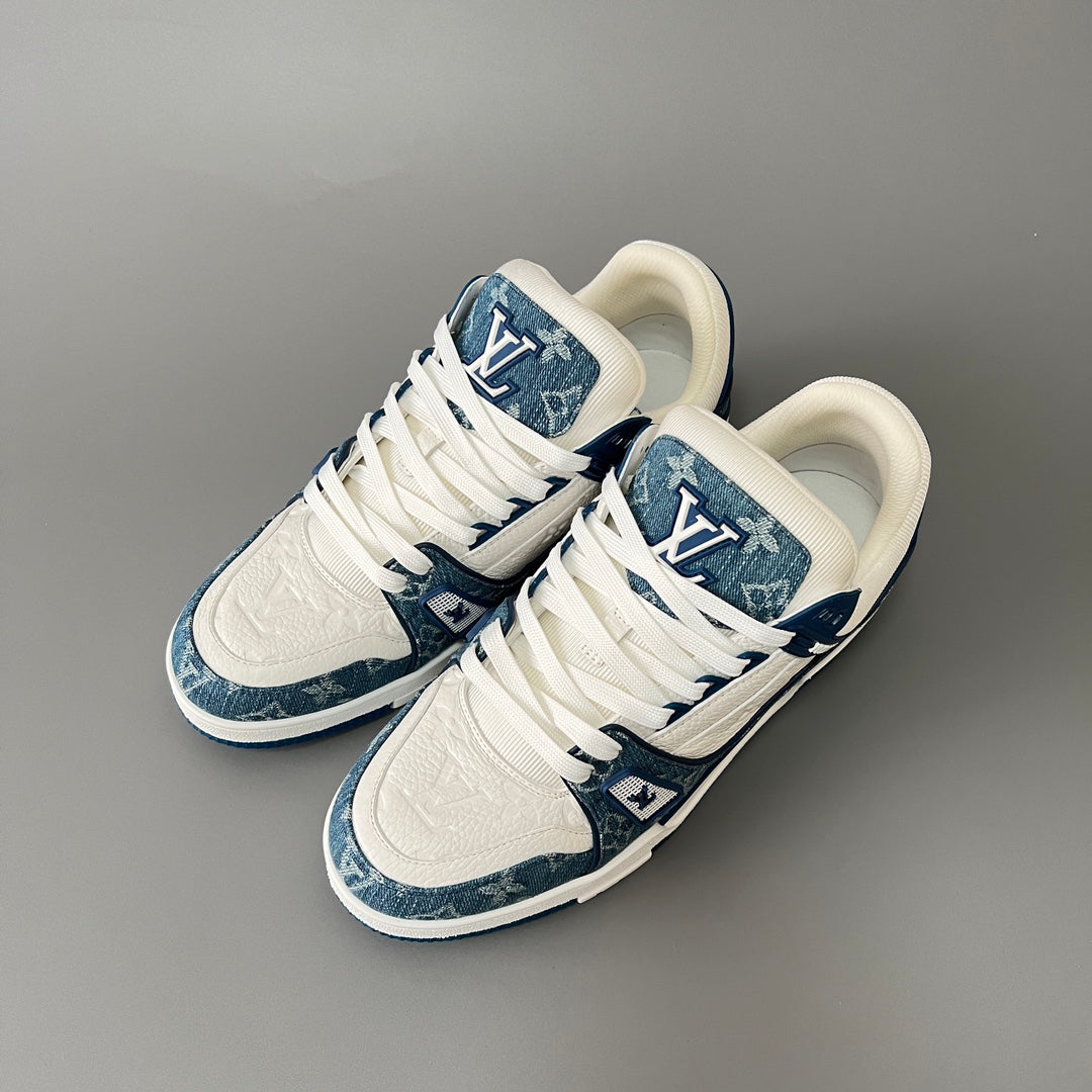Denim shoes with brand logo on the side