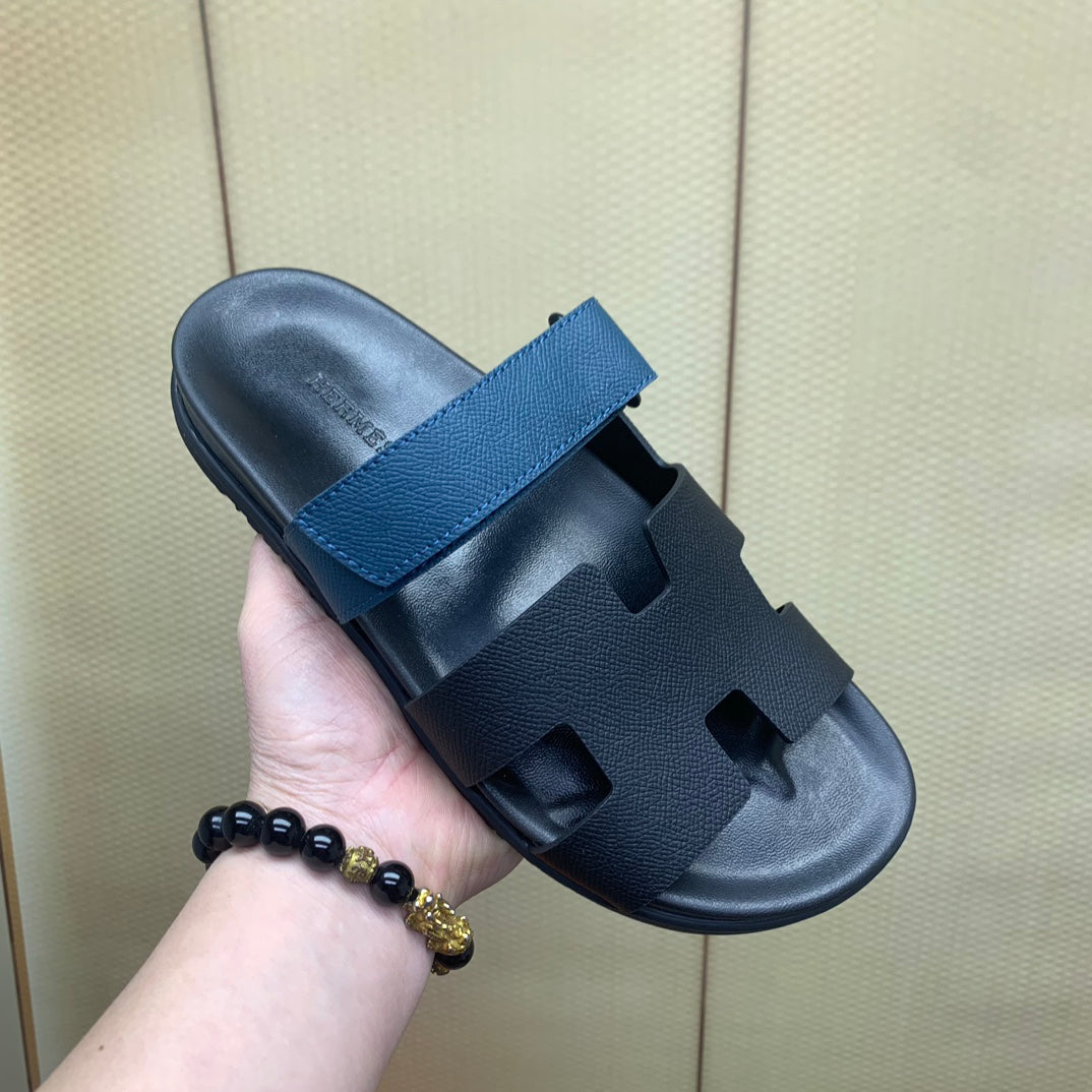 H leather slippers