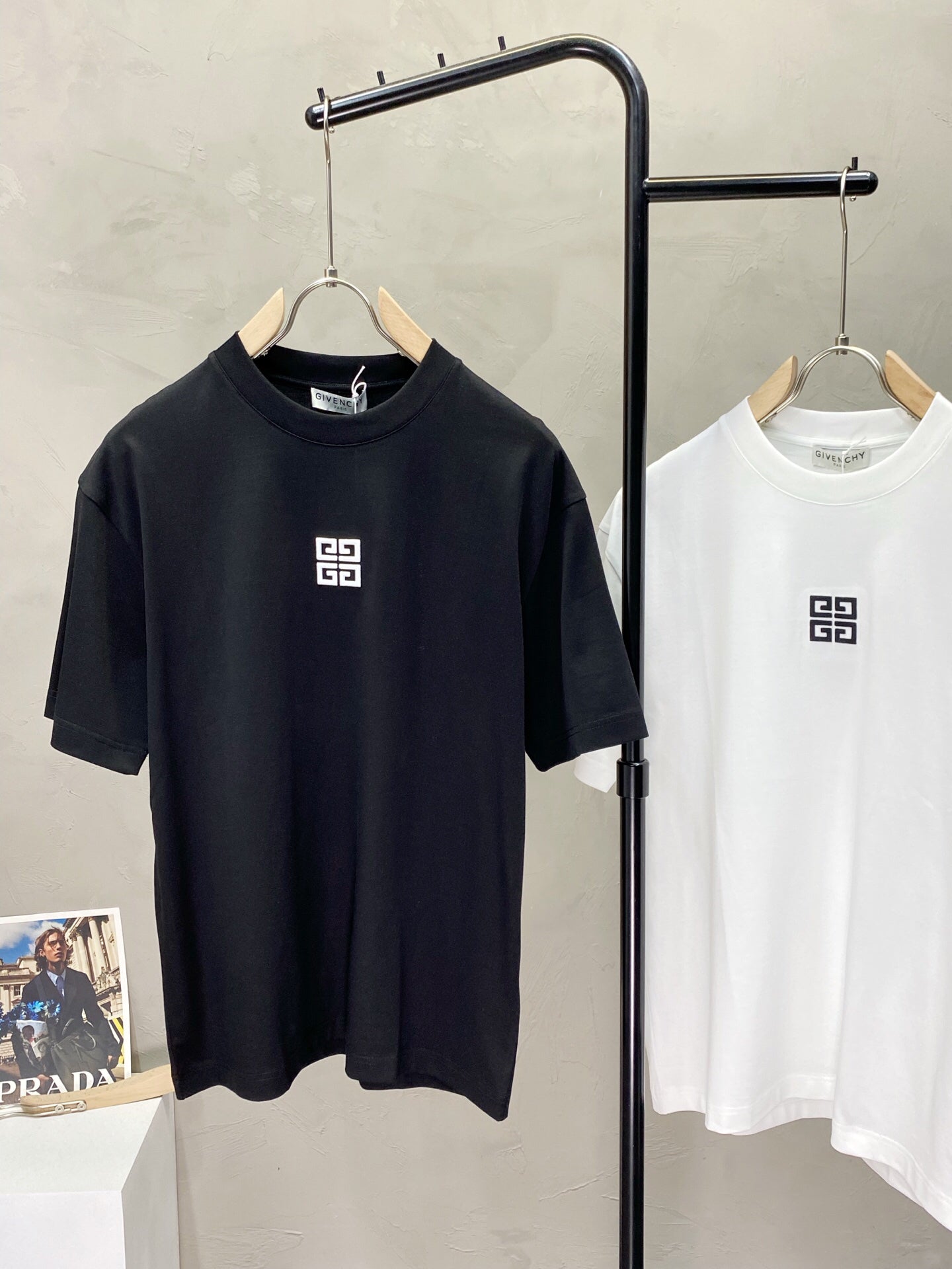 25ss Casual short-sleeved shirt with embroidered logo on chest