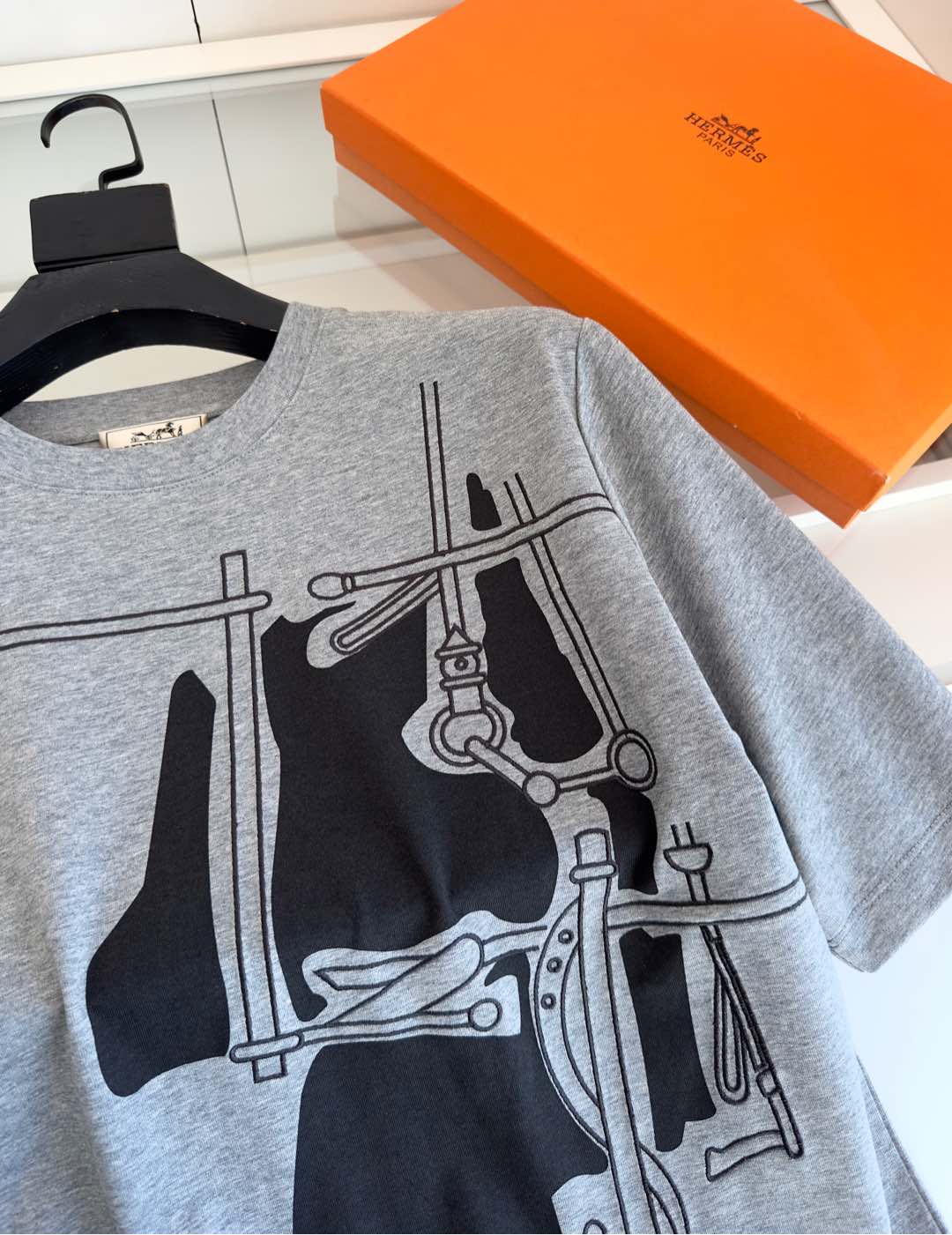 2025 Spring and Summer Graphic Printed Slightly Wide Round Neck Short Sleeve T-shirt