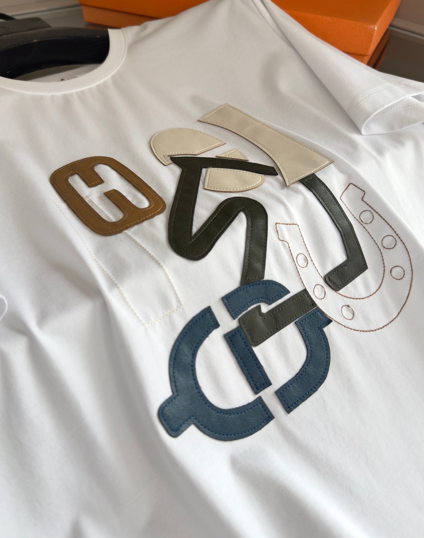 2025 Spring and Summer Leather Embroidery Round Neck Short Sleeve T-shirt
