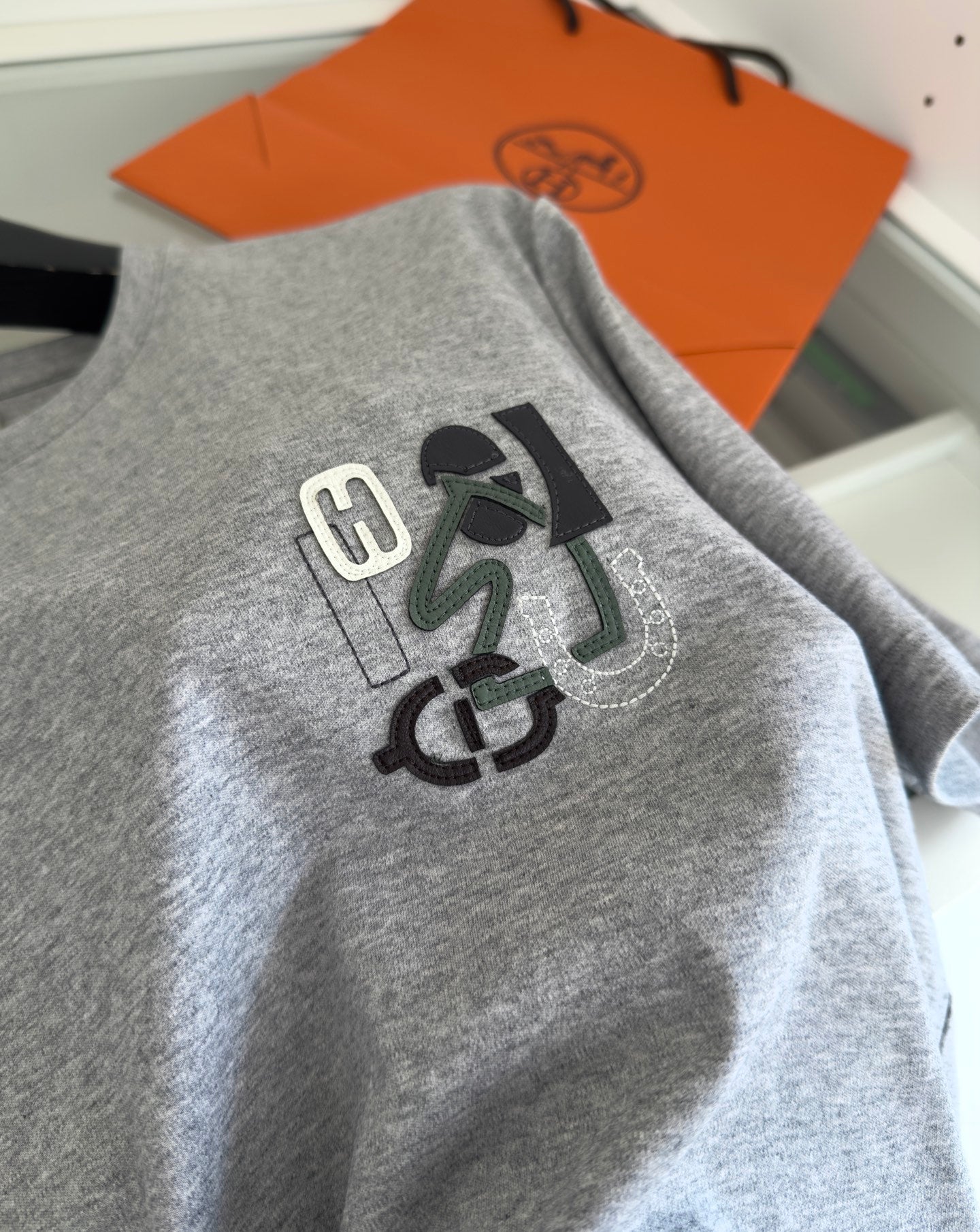 2025 Spring and Summer Leather Embroidery Round Neck Short Sleeve T-shirt