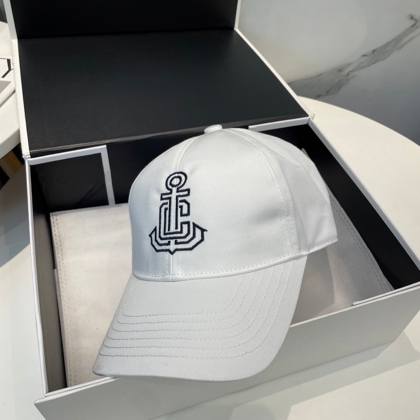 25 Summer new simple embroidered letters baseball cap