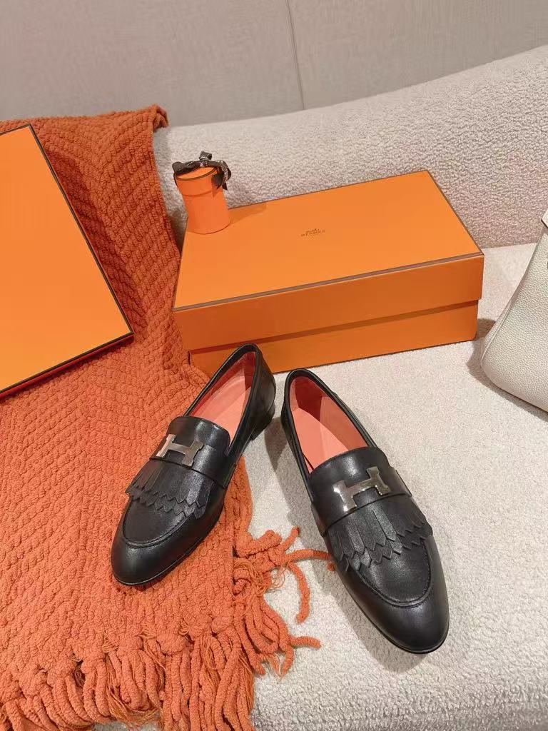 HM Mocassins Royal Loafers Black Goat Leather