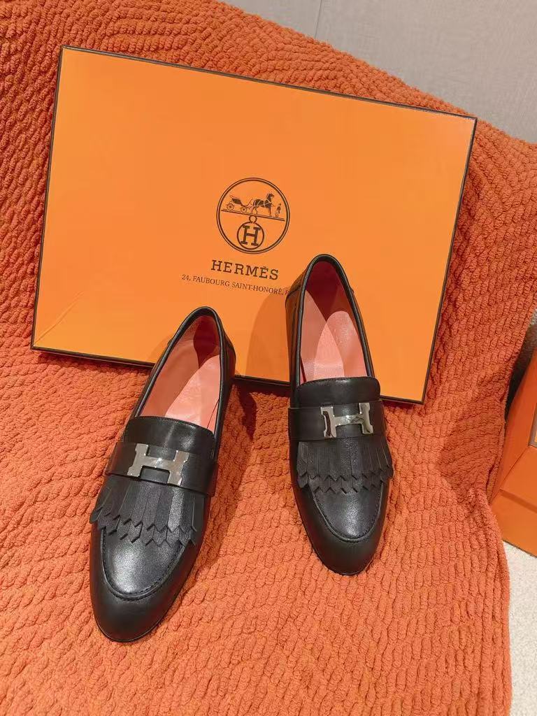 HM Mocassins Royal Loafers Black Goat Leather