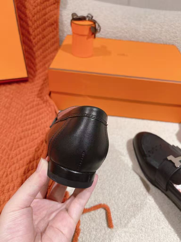 HM Mocassins Royal Loafers Black Goat Leather