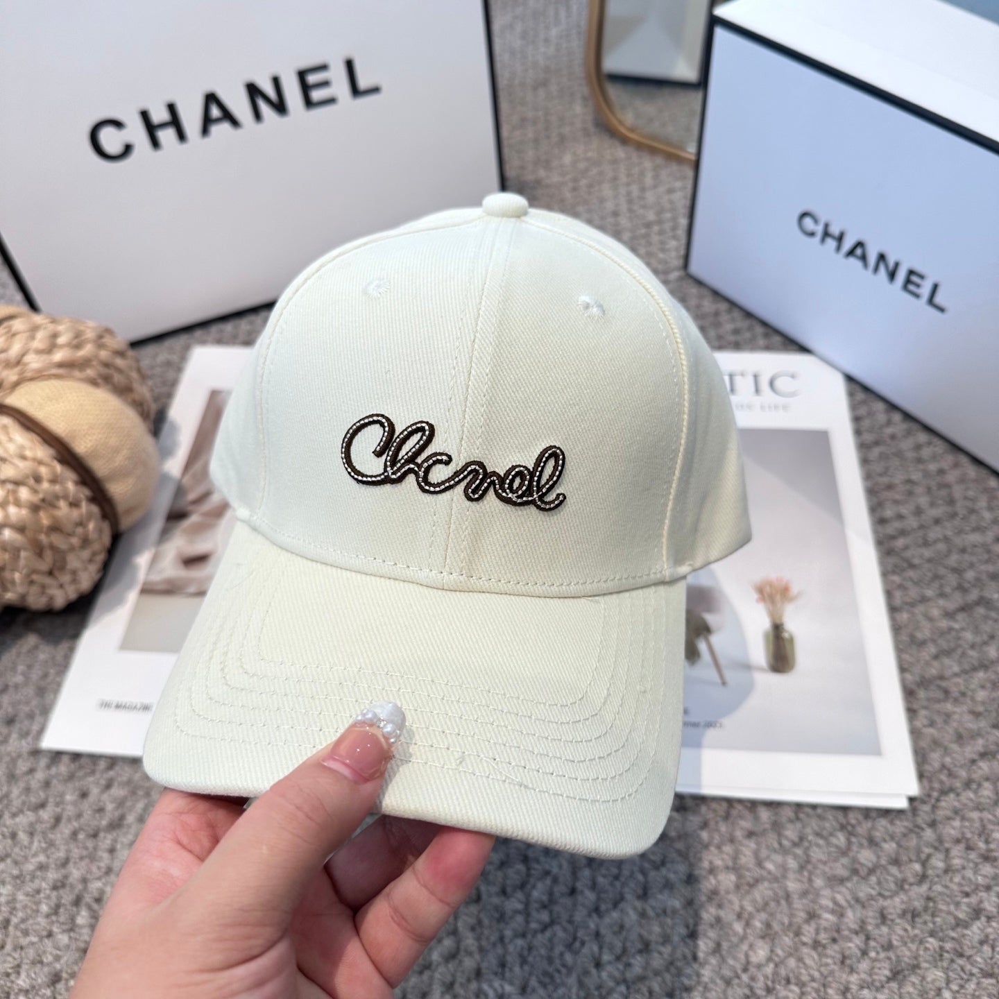New Minimalist Embroidered Logo Baseball Cap