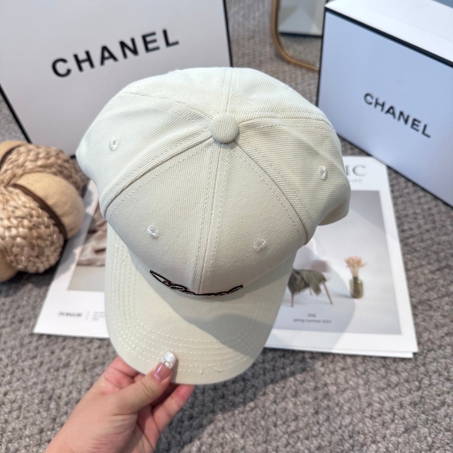 New Minimalist Embroidered Logo Baseball Cap