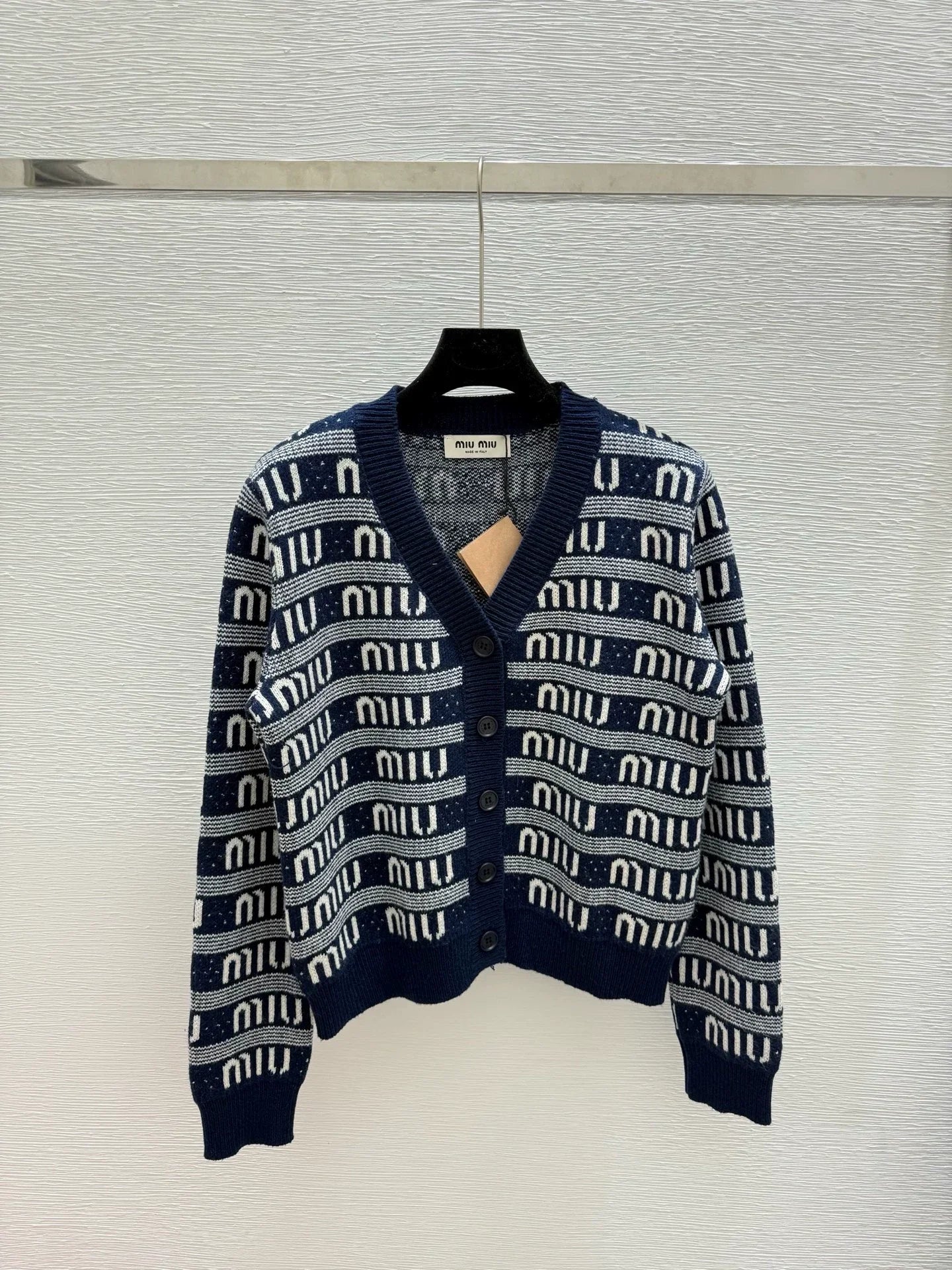 25fw LOGO Knitted Cardigan