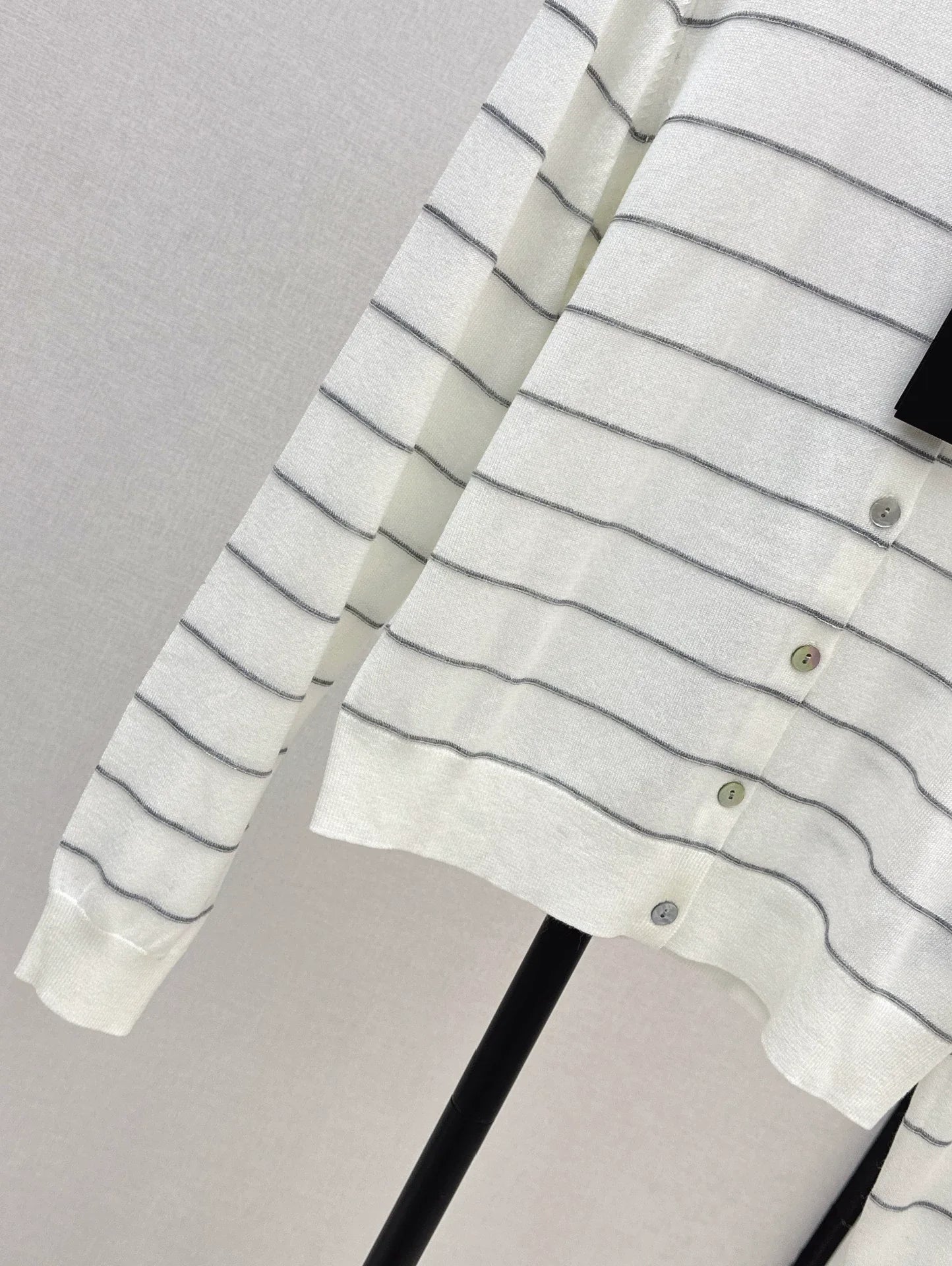 25fw Striped knitted cardigan