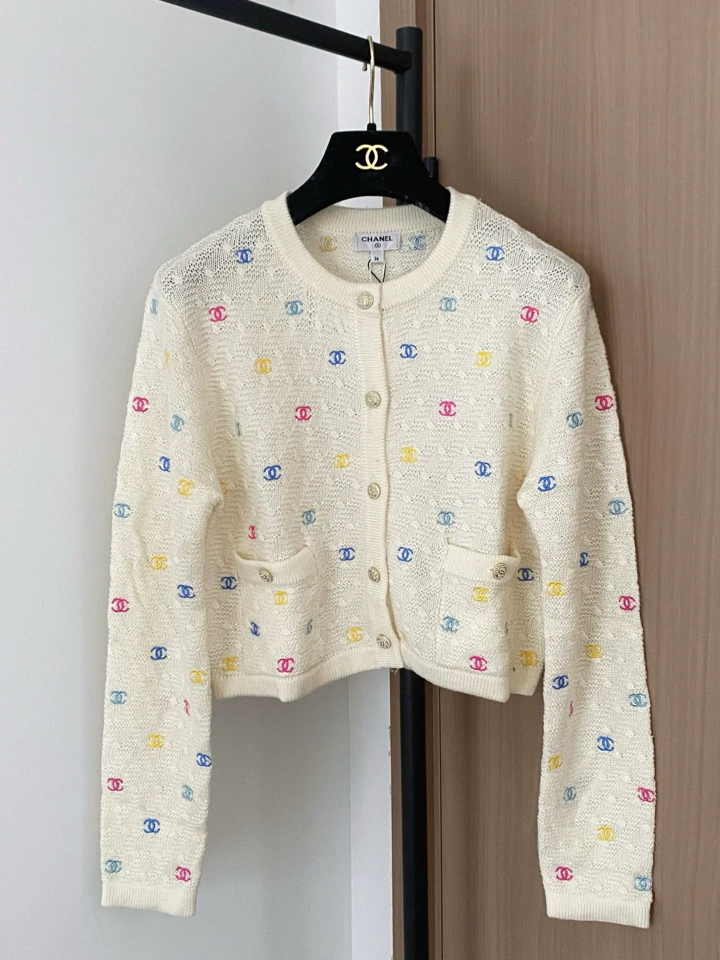 25fw new V-neck embroidered knitted cardigan