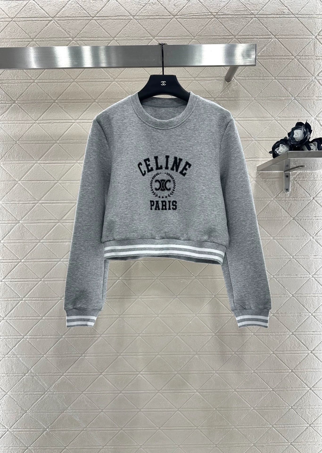 25fw Round neck sweatshirt and pants set