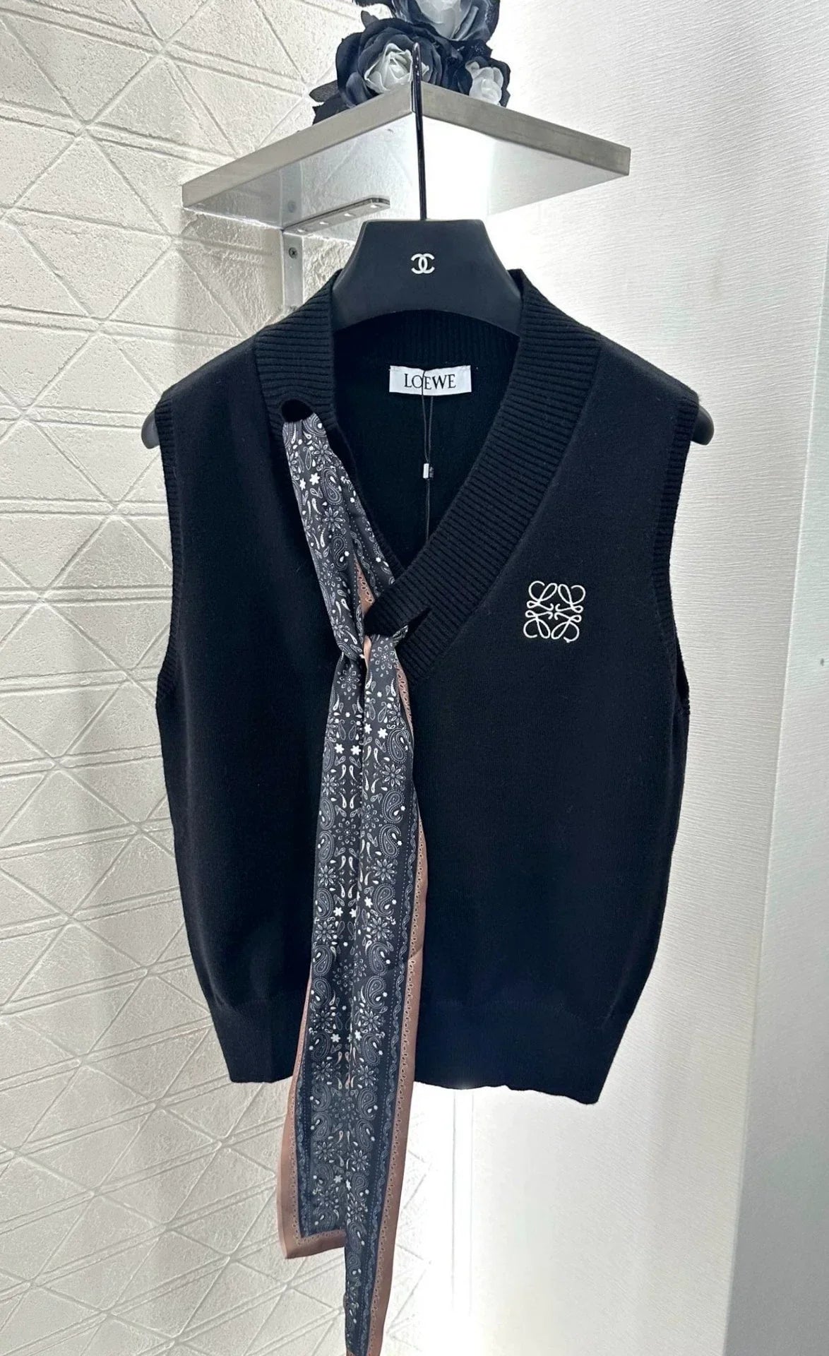 25 Scarf Knit Vest