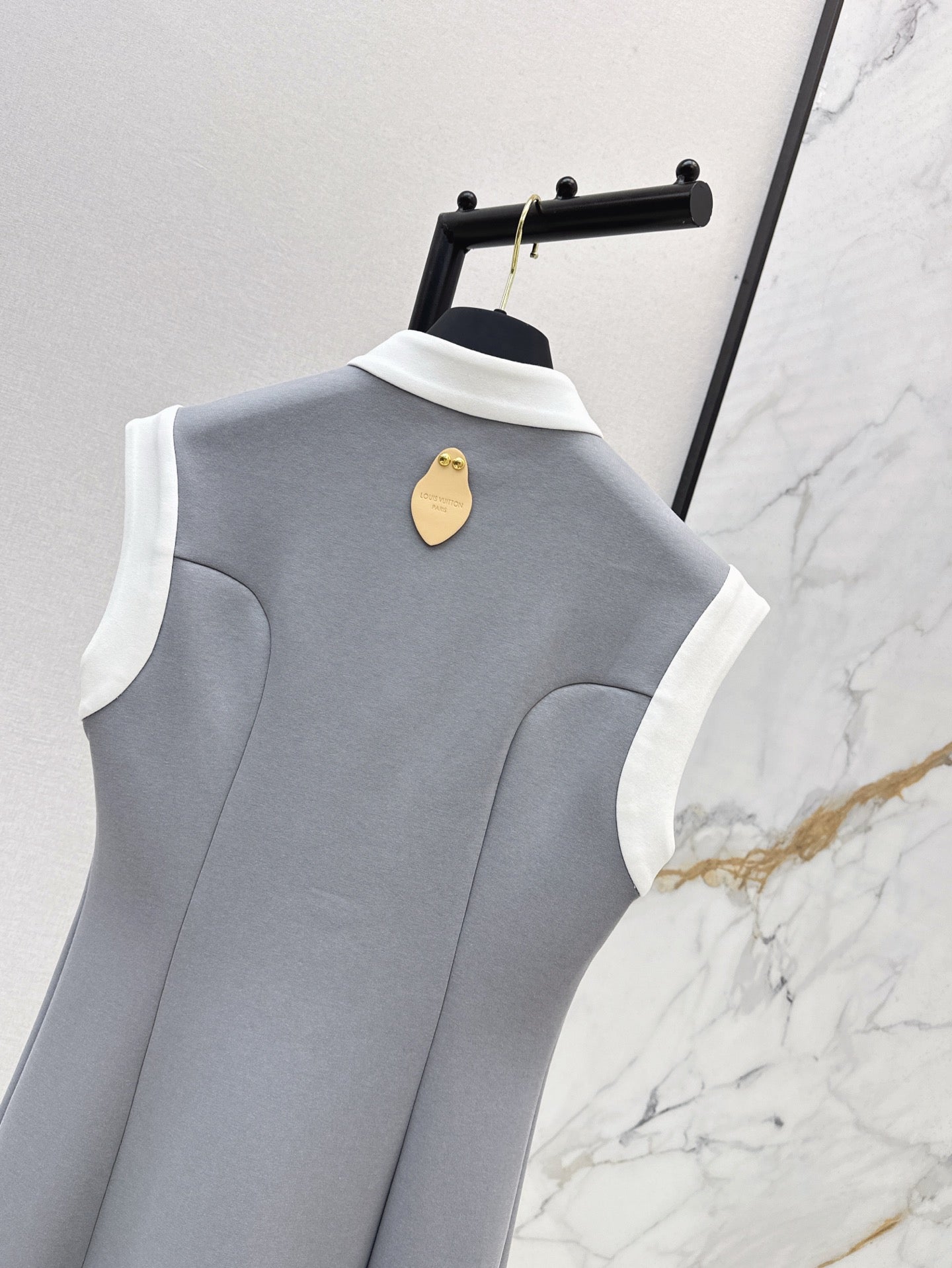 25ss sleeveless shirt dress