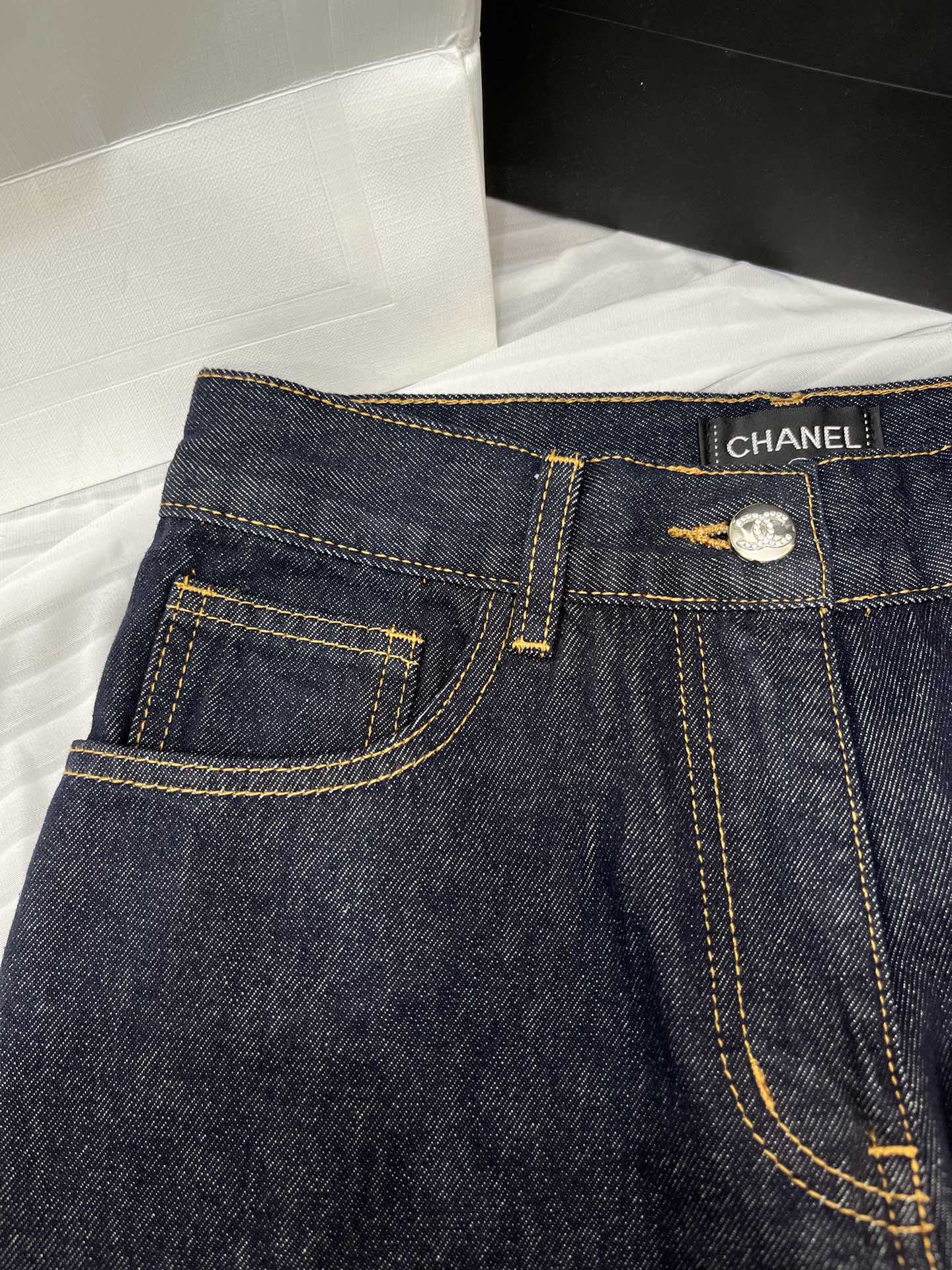 25ss embroidered jeans