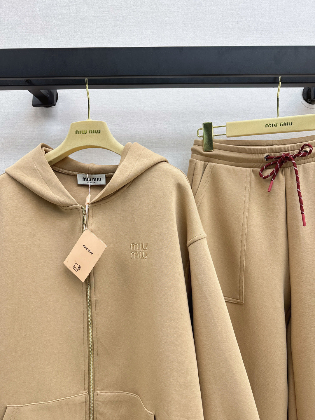 25fw tracksuit