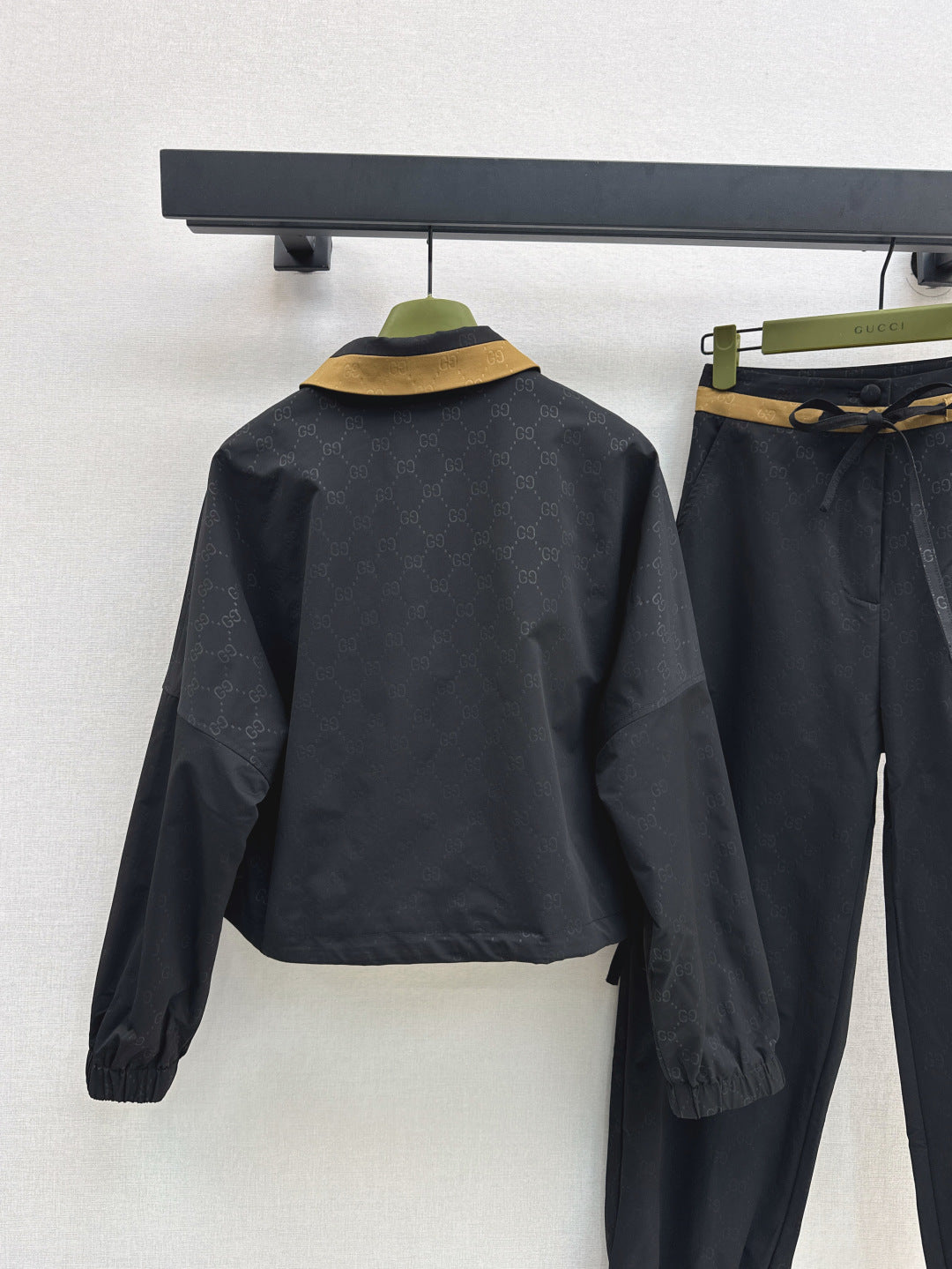 25fw tracksuit