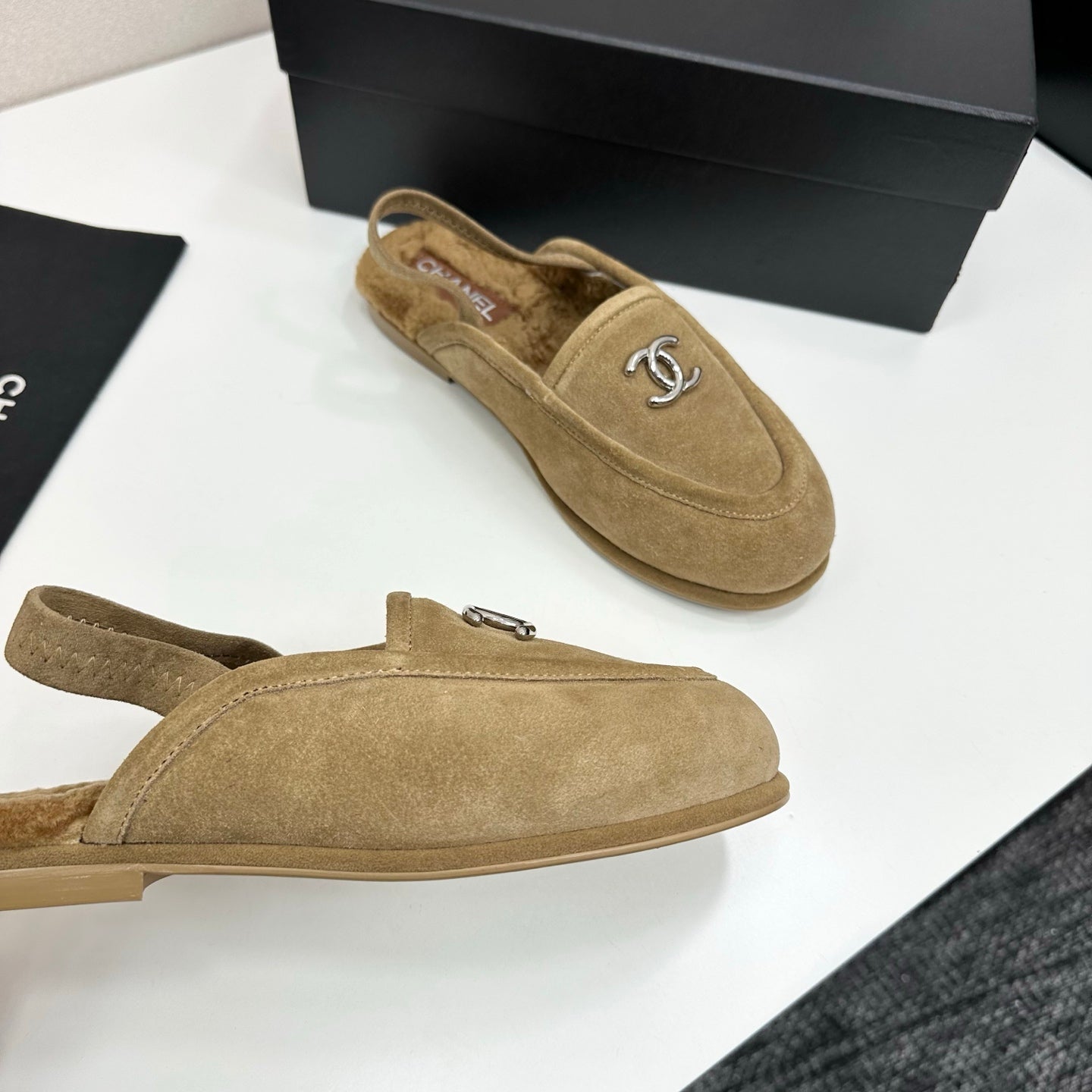 25 Casual suede slippers with fleece lining(KHAKI/BLACK/BROWN/BEIGI)