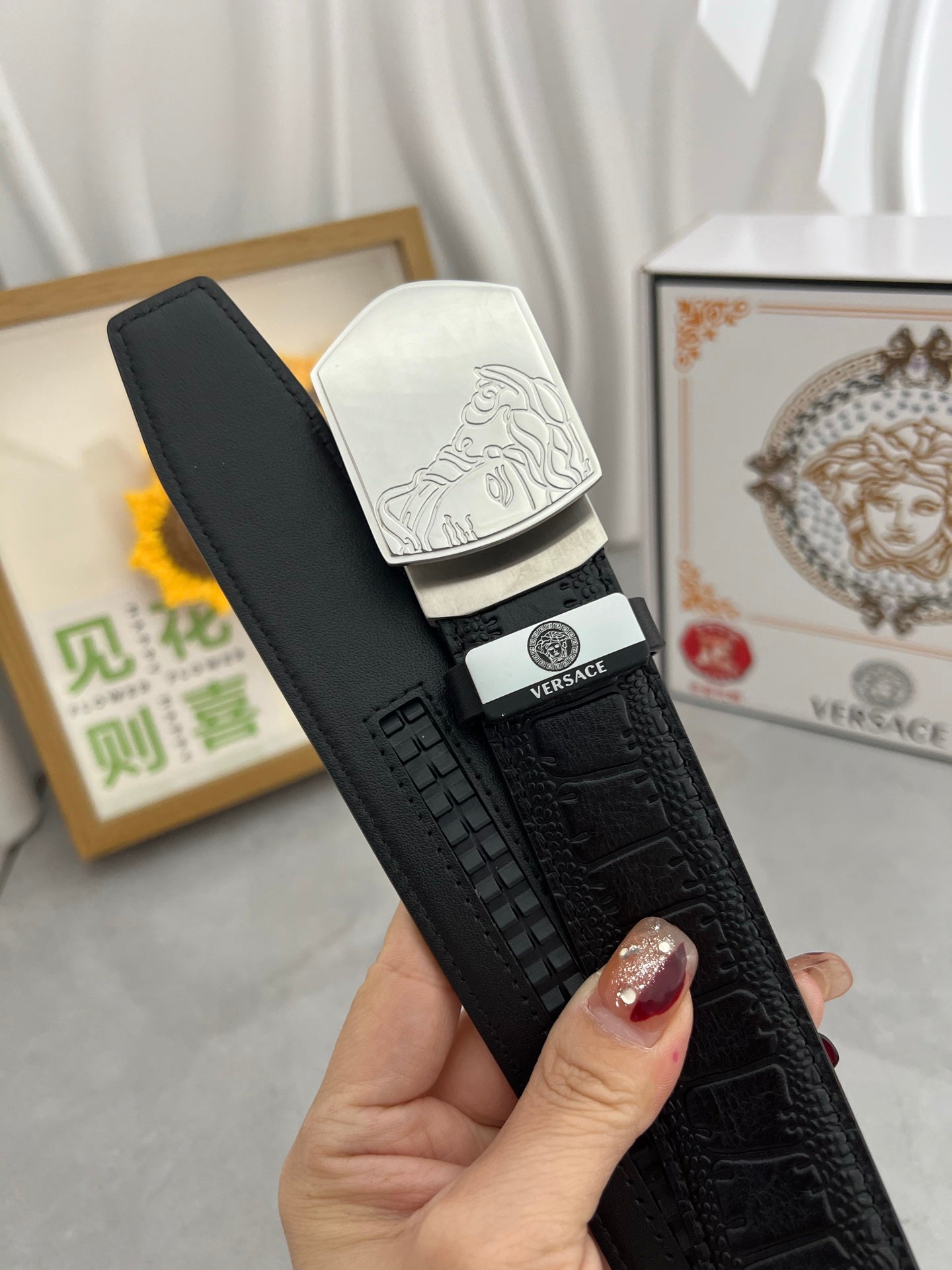 25 Ver leather belt