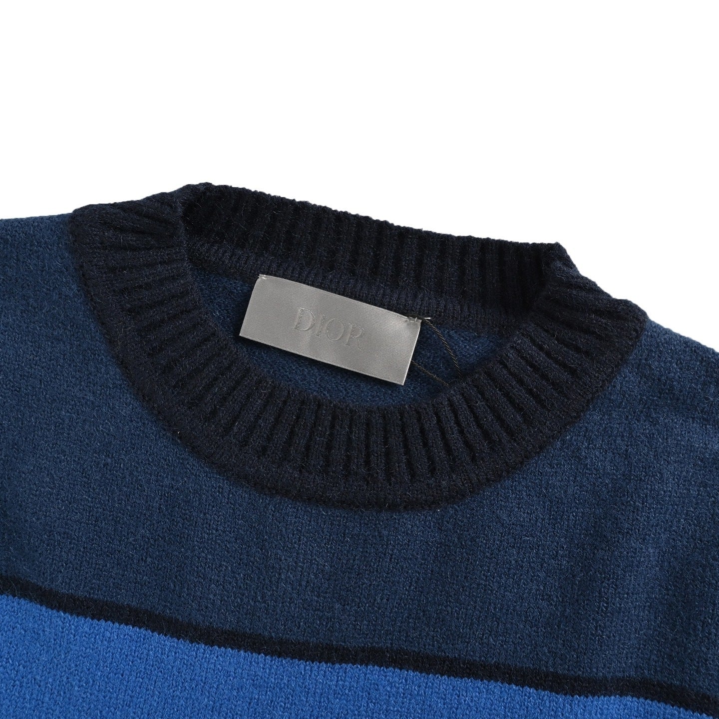 25Fw 25Fw Blue Gradient Stripe Patch Crew Neck Sweater