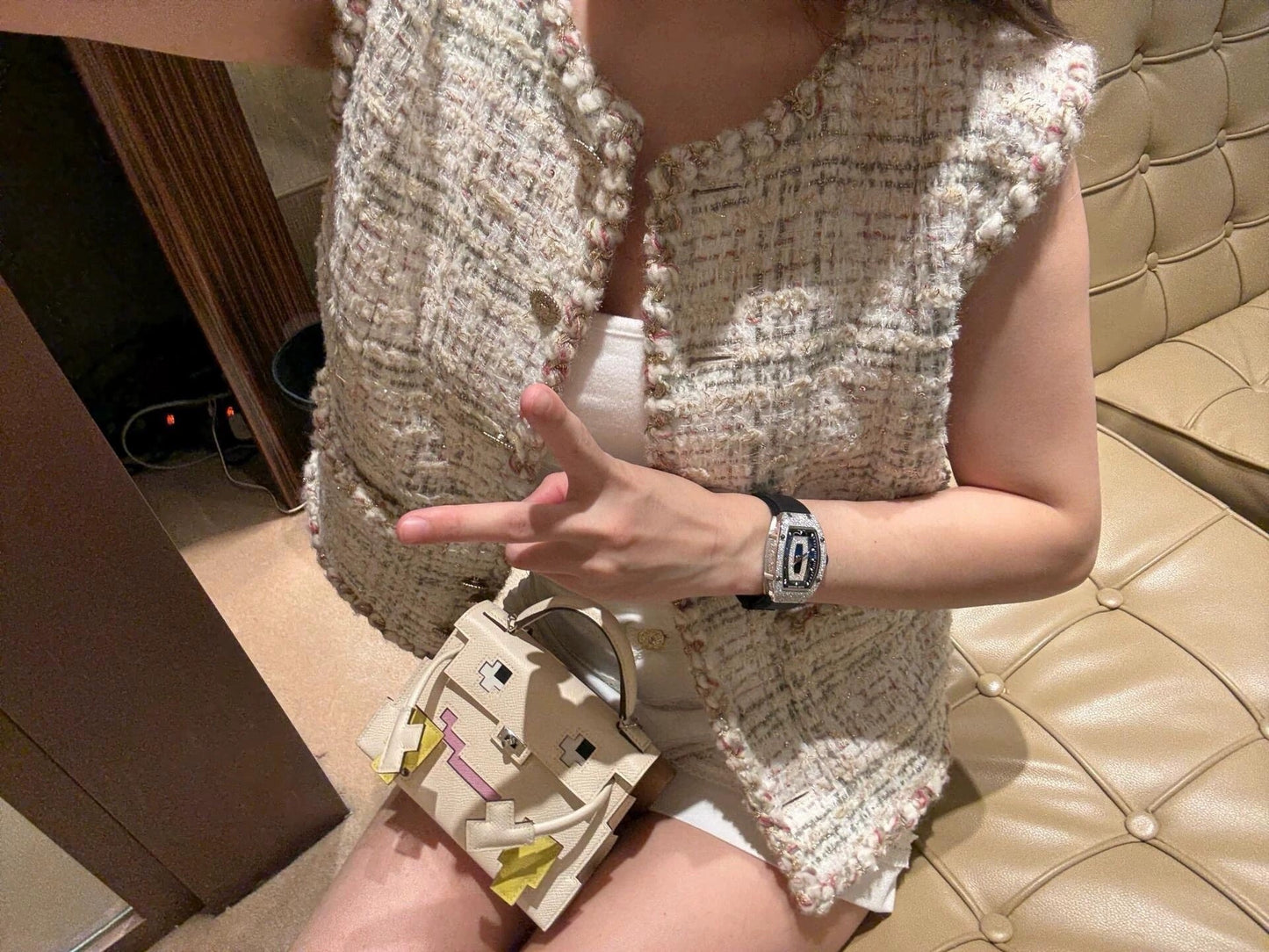 25A Noble Feeling Coarse Flower Vest
