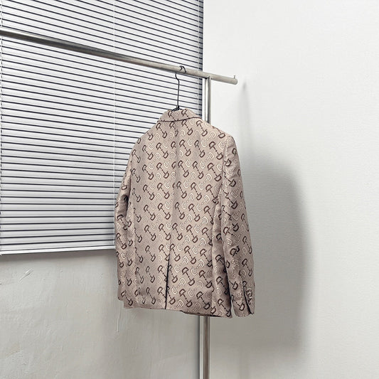 Horsebit jacquard suit