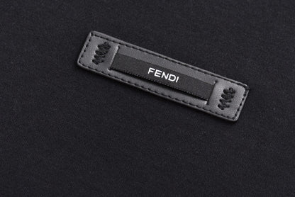 Short sleeves with small leather label on chest