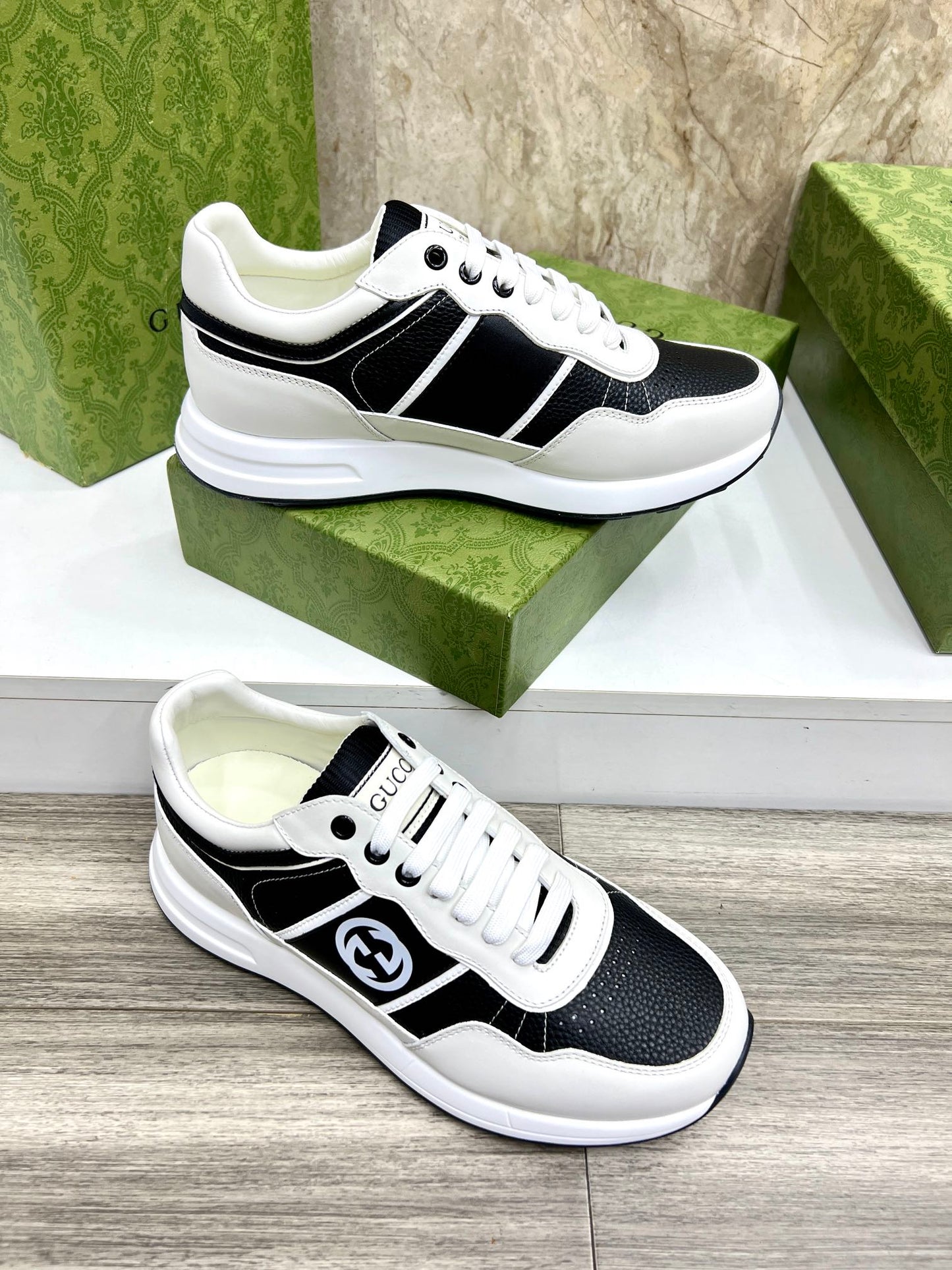 G Men's Low Top Sneakers