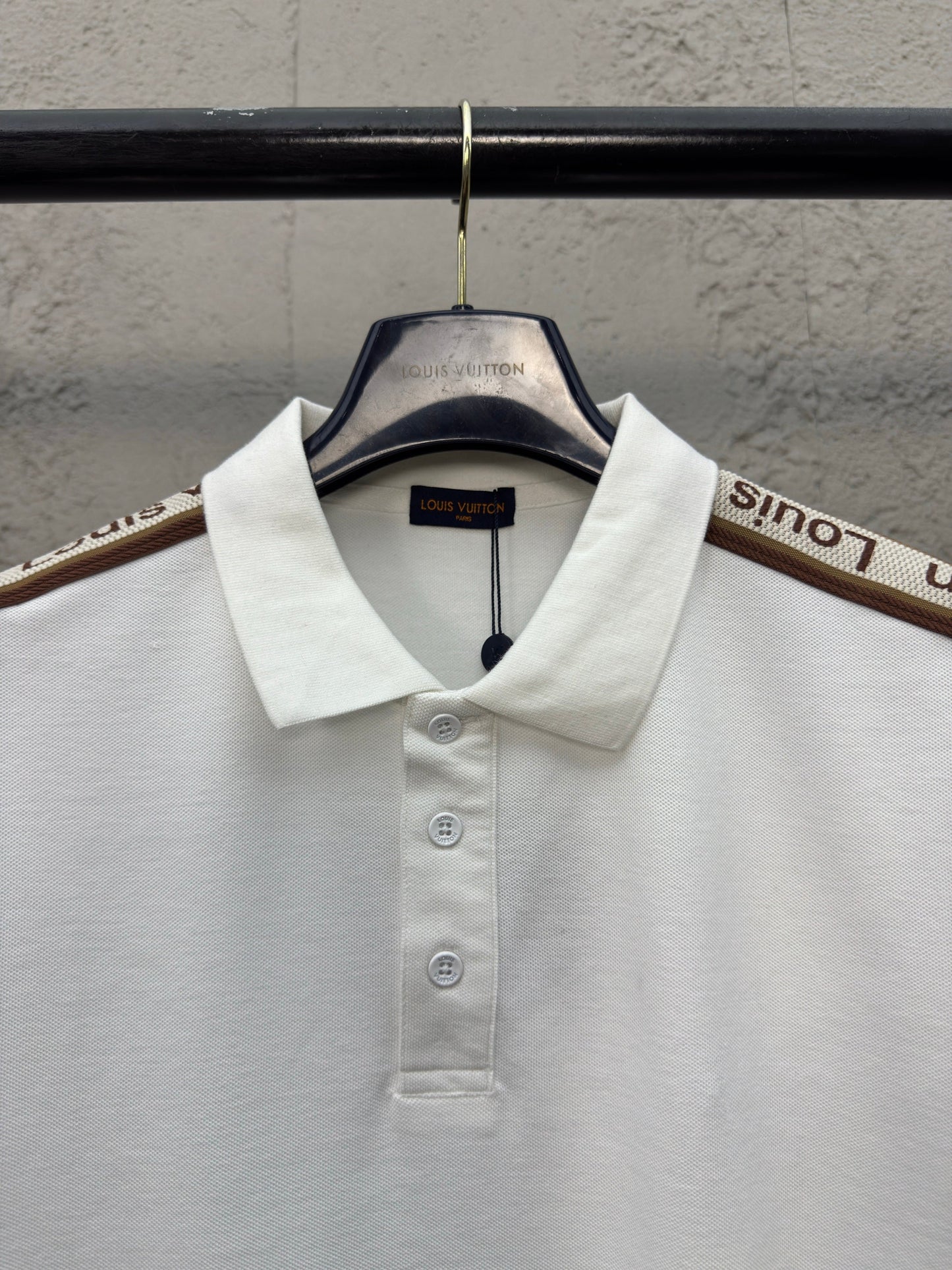 25 Full body embroidered POLO shirt