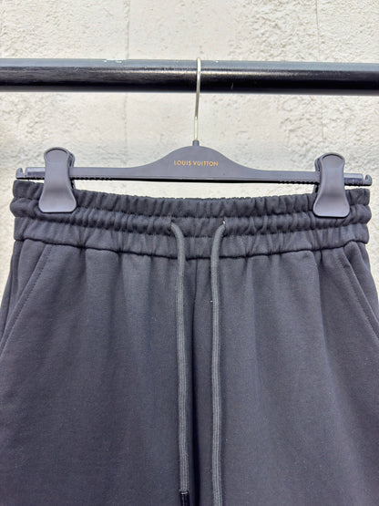 Applique four-leaf clover shorts