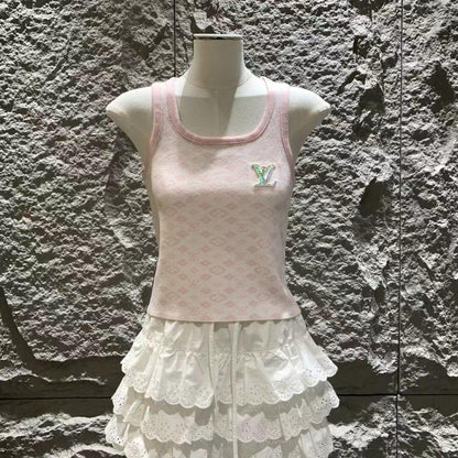 Laser logo knitted vest