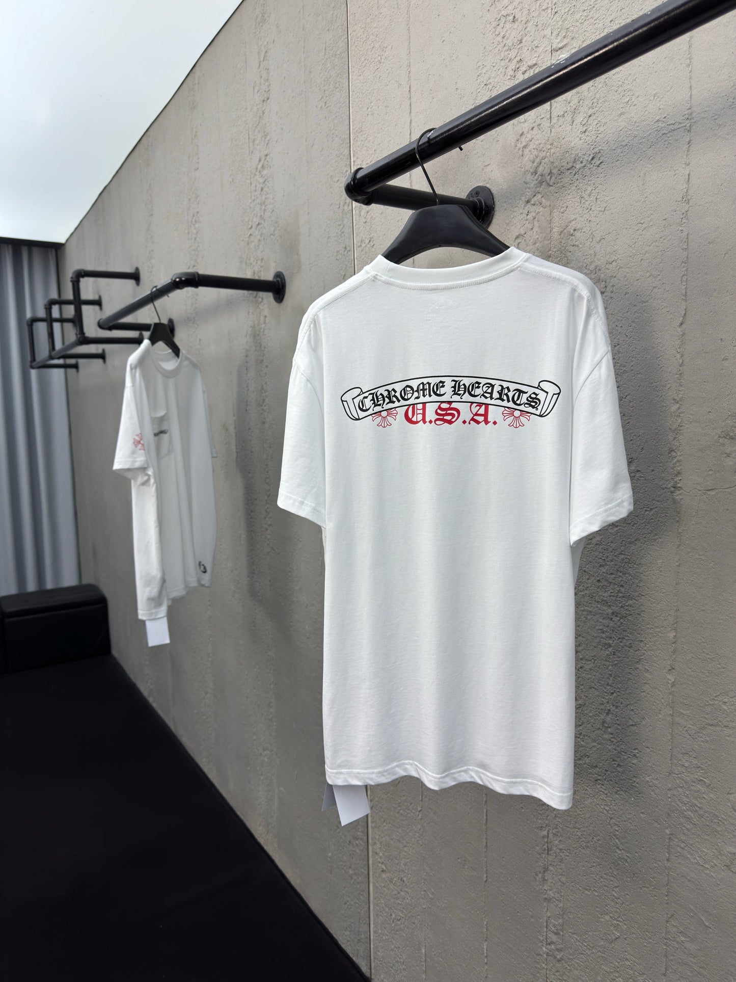 25 Limited edition printed short sleeves