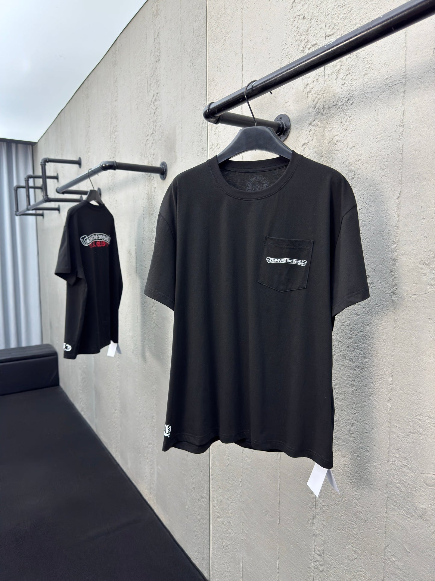 25 Limited edition printed short sleeves