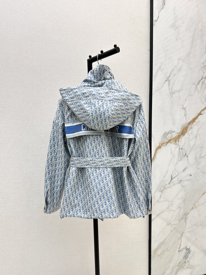 Hooded mid-length jacket
