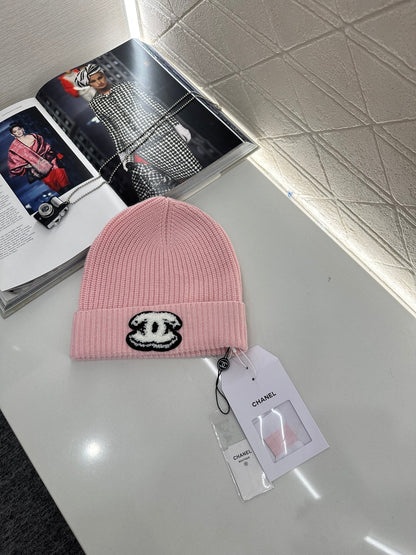 Cashmere knitted hat