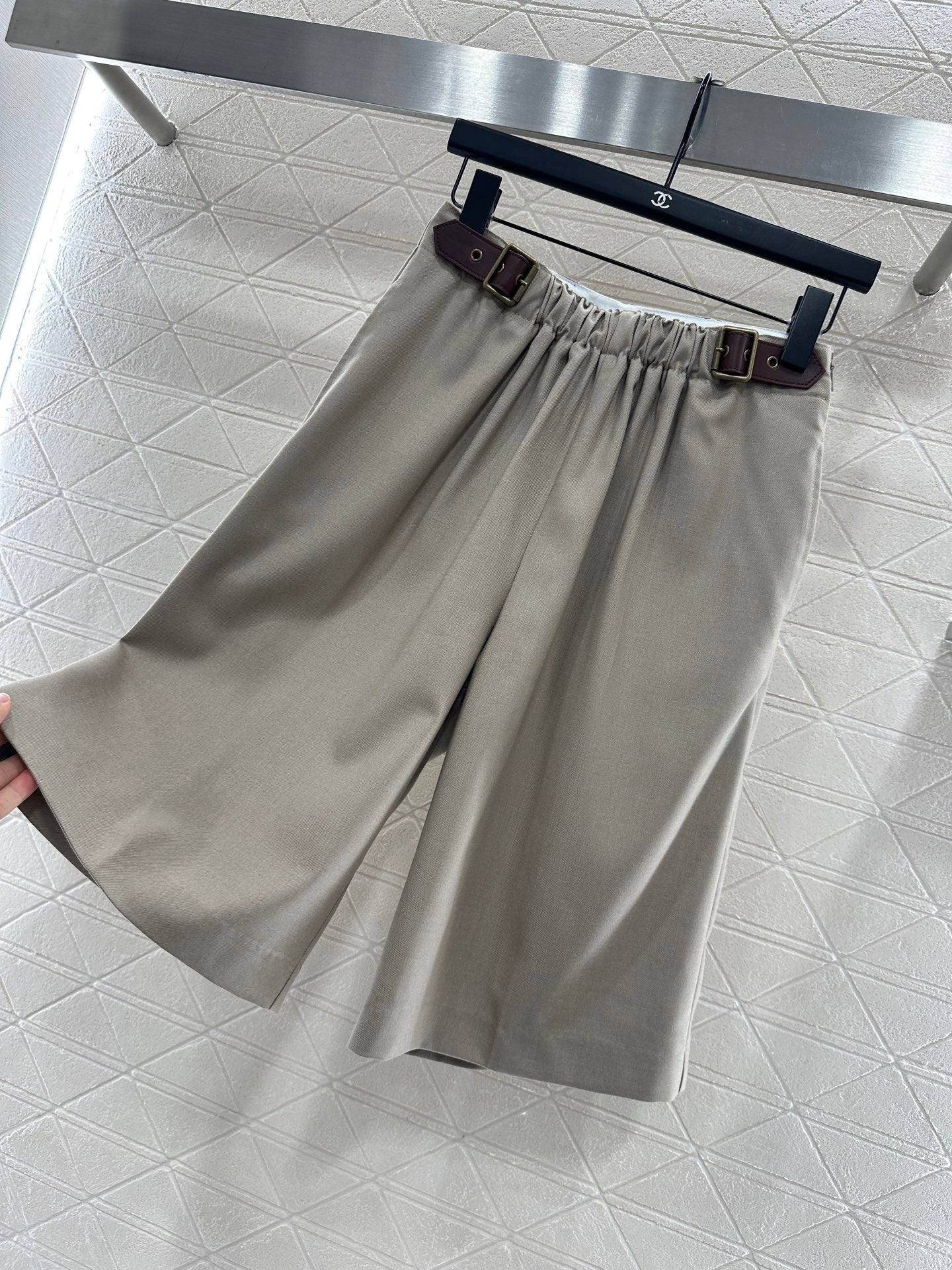 25fw Elastic pleated shorts