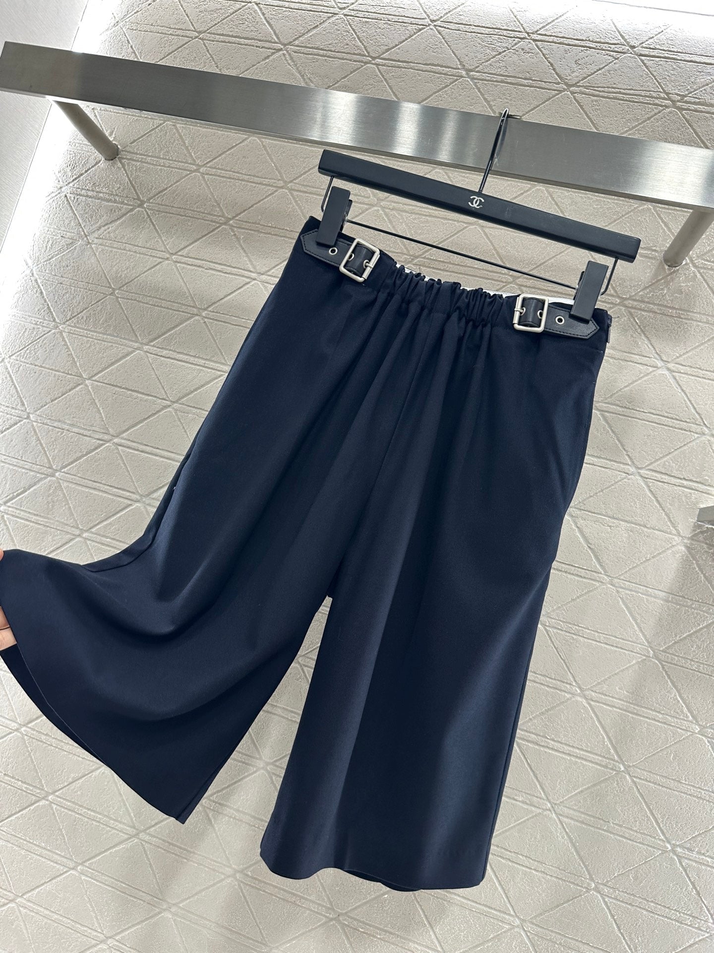 25fw Elastic pleated shorts
