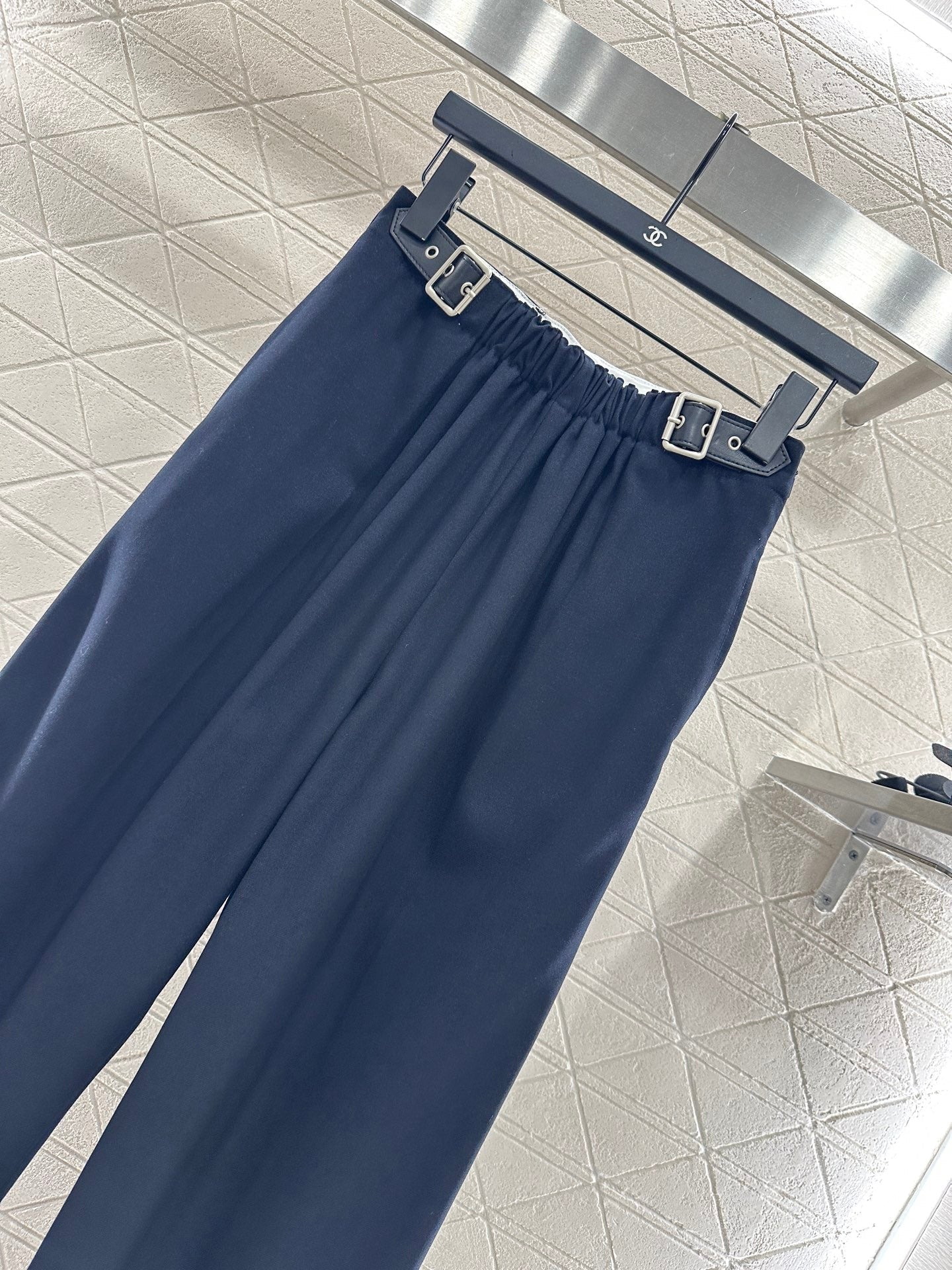 25fw Elastic pleated pants