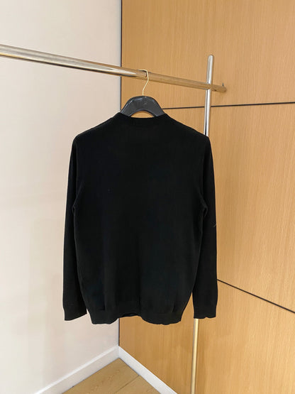 letter logo crew neck sweater
