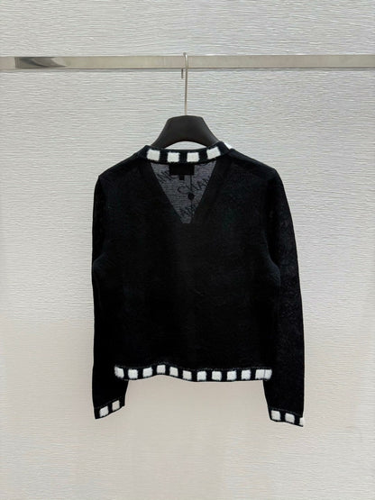 25 Spring and Autumn  Sleeve Cardigan